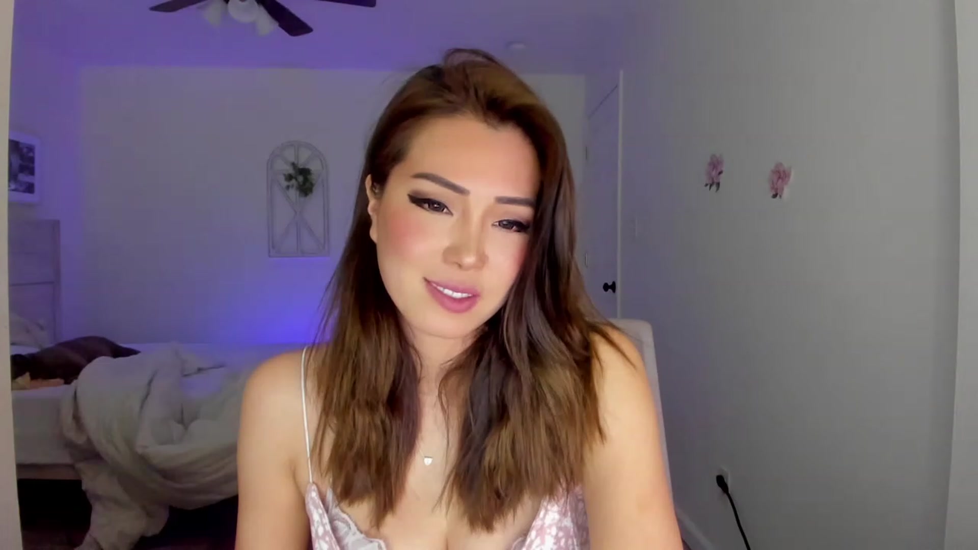 Gallery image thumbnail from Bunni_'s myfreecams stream on, 03/13/2023, 07:03 image 20 of 20