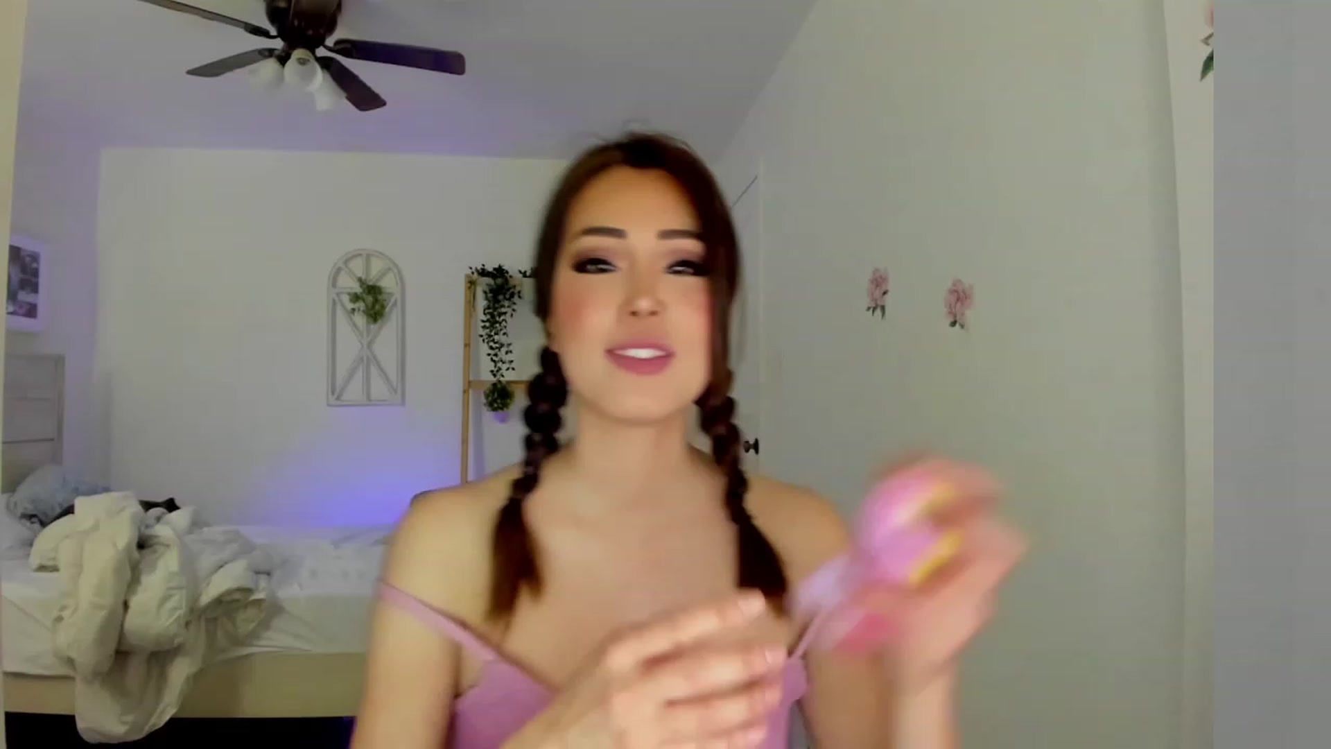 Gallery image thumbnail from Bunni_'s myfreecams stream on, 03/16/2023, 06:09 image 5 of 20