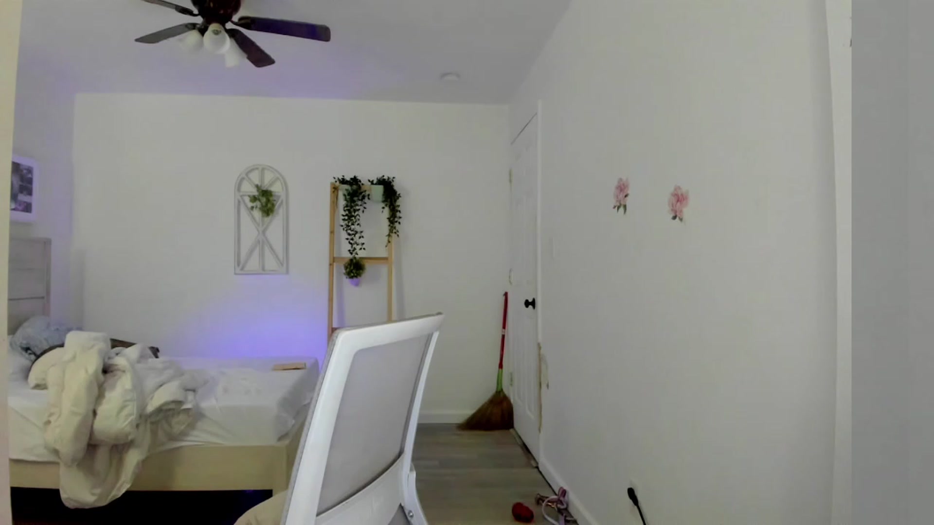 Gallery image thumbnail from Bunni_'s myfreecams stream on, 03/16/2023, 06:09 image 17 of 20