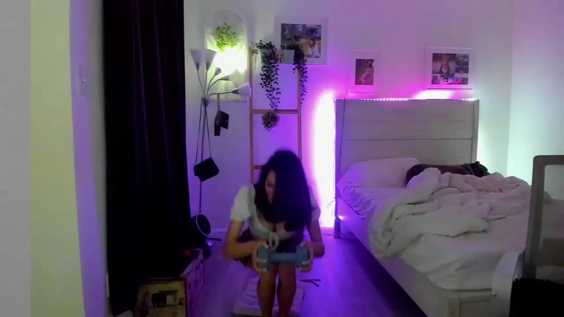 Gallery image thumbnail from Bunni_'s myfreecams stream on, 04/02/2023, 06:51 image 4 of 20