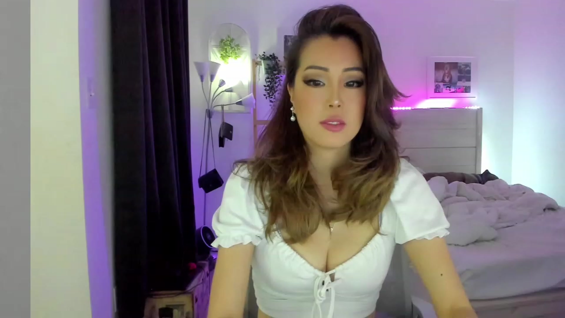 Gallery image thumbnail from Bunni_'s myfreecams stream on, 04/02/2023, 06:51 image 7 of 20