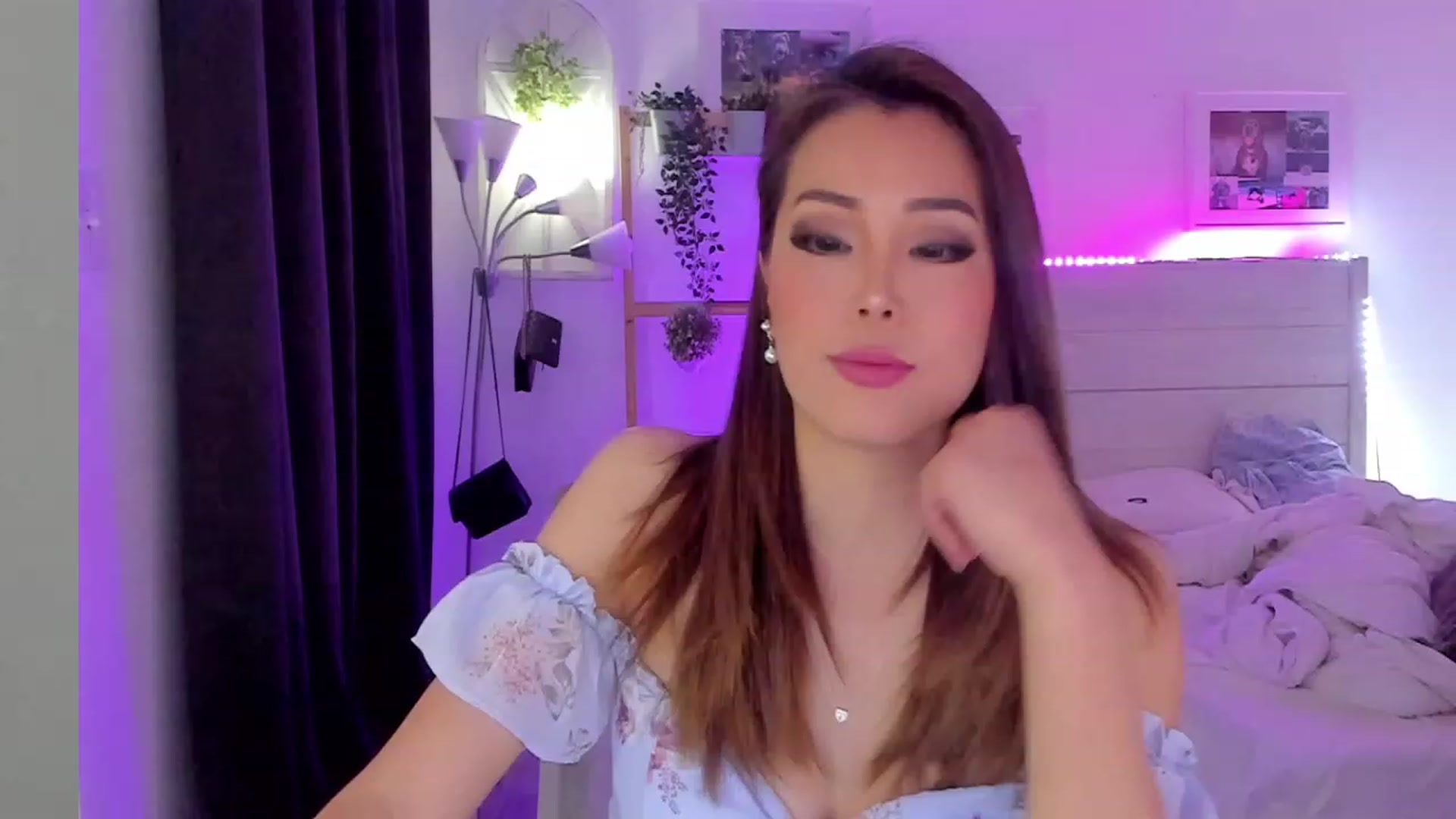 Gallery image thumbnail from Bunni_'s myfreecams stream on, 04/04/2023, 05:40 image 7 of 20