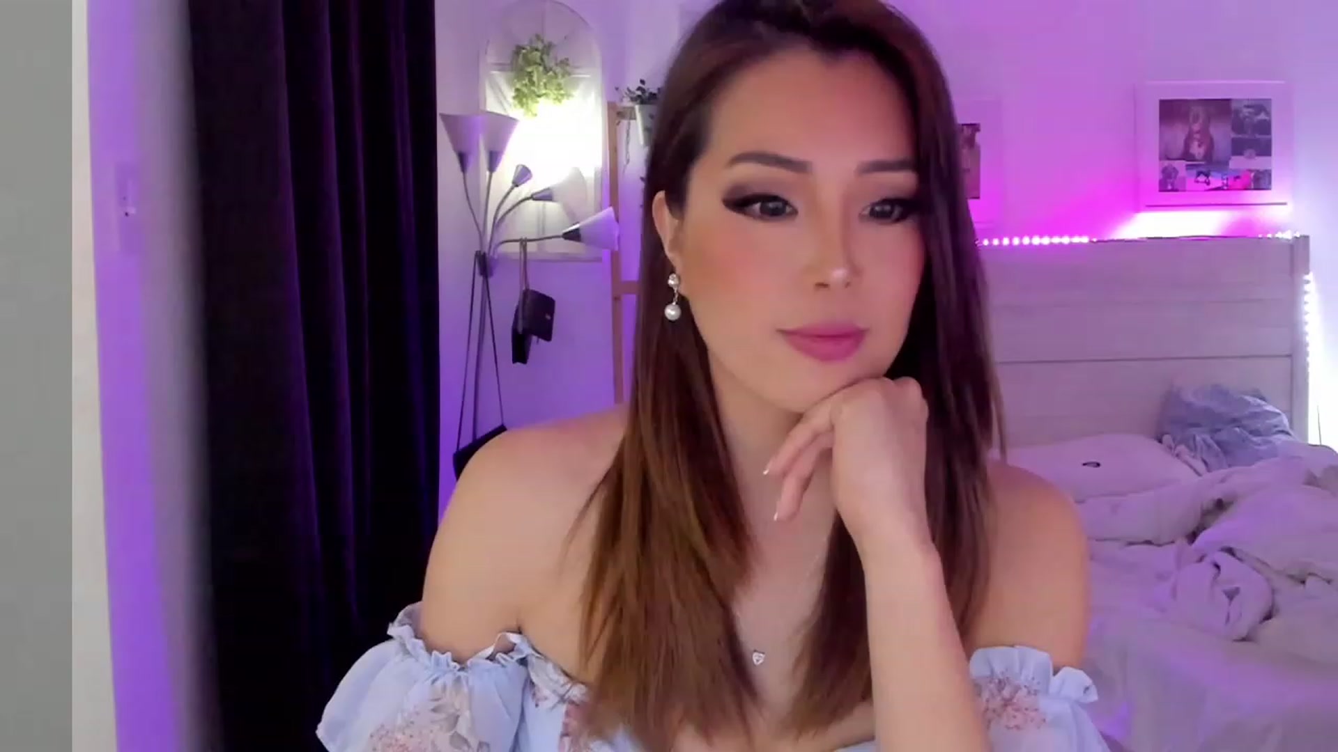 Gallery image thumbnail from Bunni_'s myfreecams stream on, 04/04/2023, 07:03 image 7 of 20