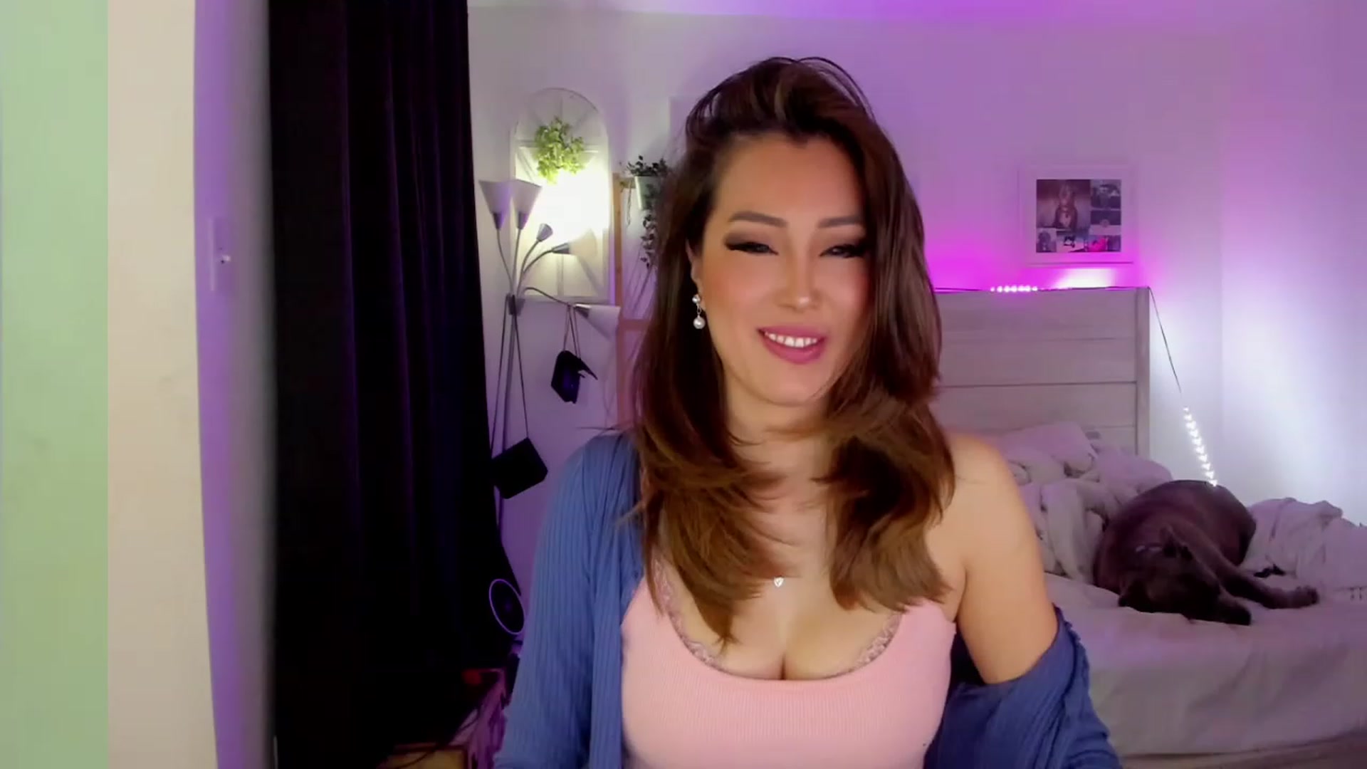 Gallery image thumbnail from Bunni_'s myfreecams stream on, 04/06/2023, 06:47 image 16 of 20