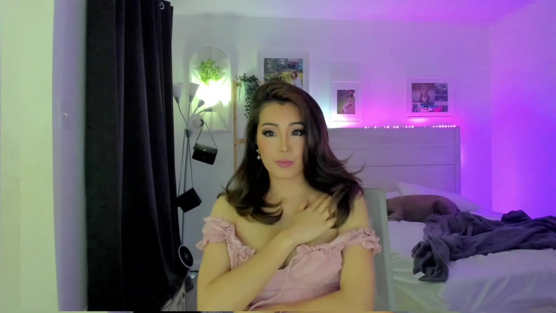 Gallery image thumbnail from Bunni_'s myfreecams stream on, 04/09/2023, 06:54 image 19 of 20