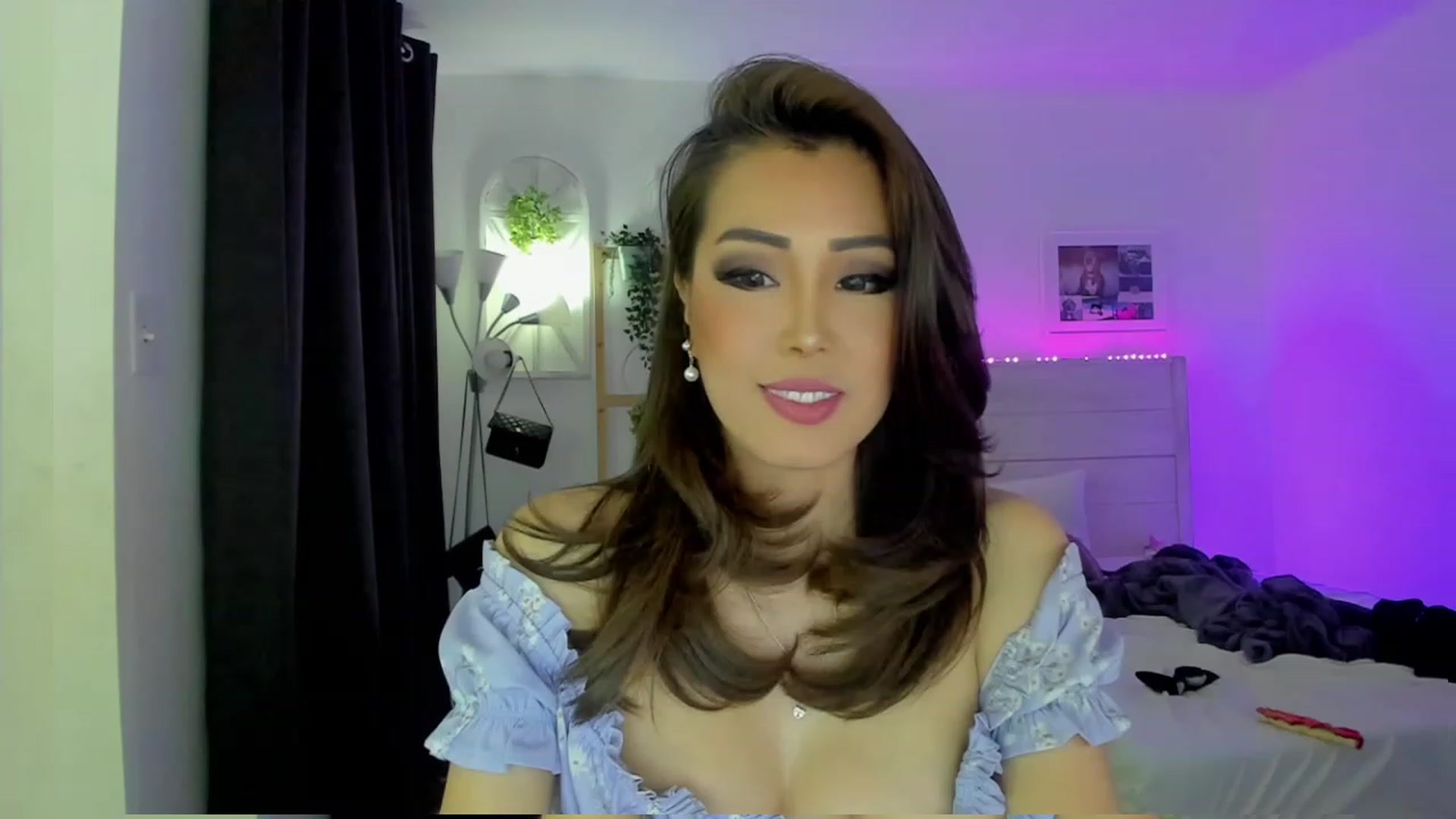 Gallery image thumbnail from Bunni_'s myfreecams stream on, 04/10/2023, 07:56 image 18 of 20
