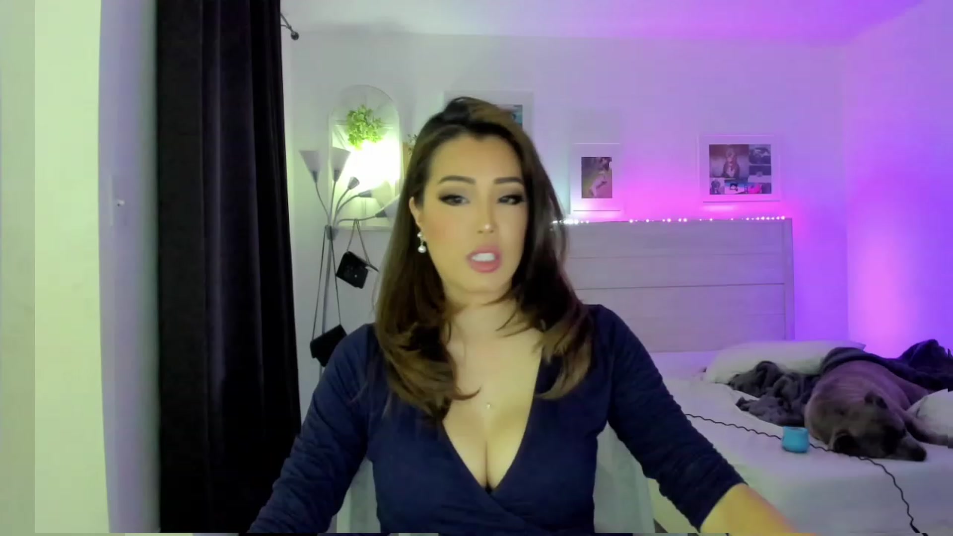 Gallery image thumbnail from Bunni_'s myfreecams stream on, 04/16/2023, 06:40 image 4 of 20