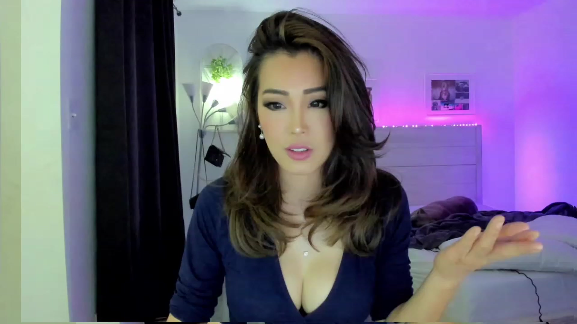 Gallery image thumbnail from Bunni_'s myfreecams stream on, 04/16/2023, 06:40 image 13 of 20