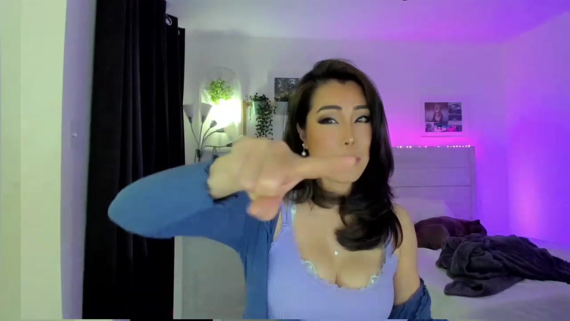 Gallery image thumbnail from Bunni_'s myfreecams stream on, 04/18/2023, 06:34 image 11 of 20