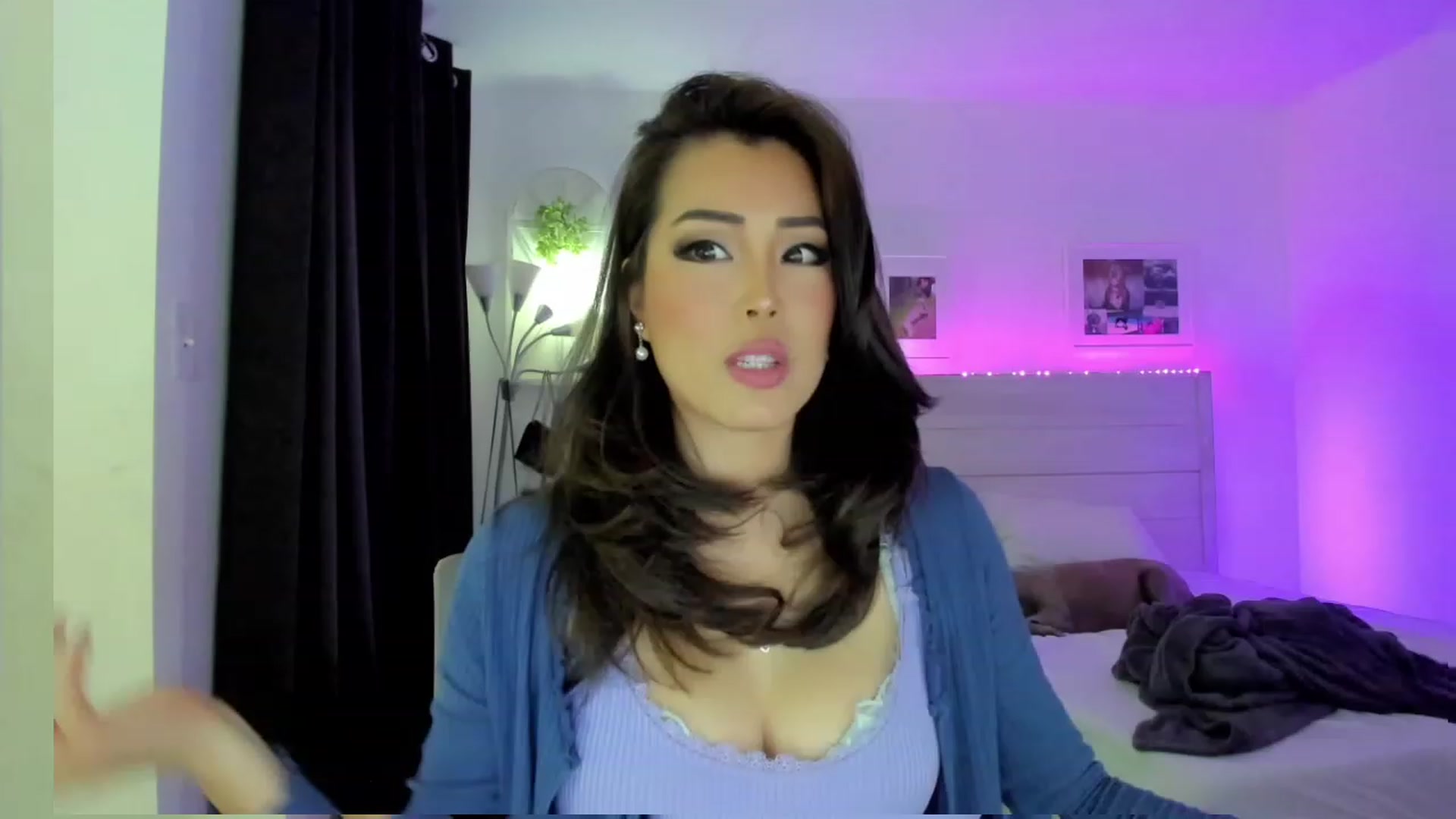 Gallery image thumbnail from Bunni_'s myfreecams stream on, 04/18/2023, 06:34 image 3 of 20