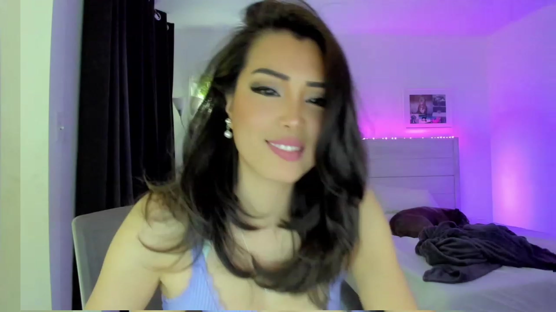 Gallery image thumbnail from Bunni_'s myfreecams stream on, 04/18/2023, 06:34 image 19 of 20