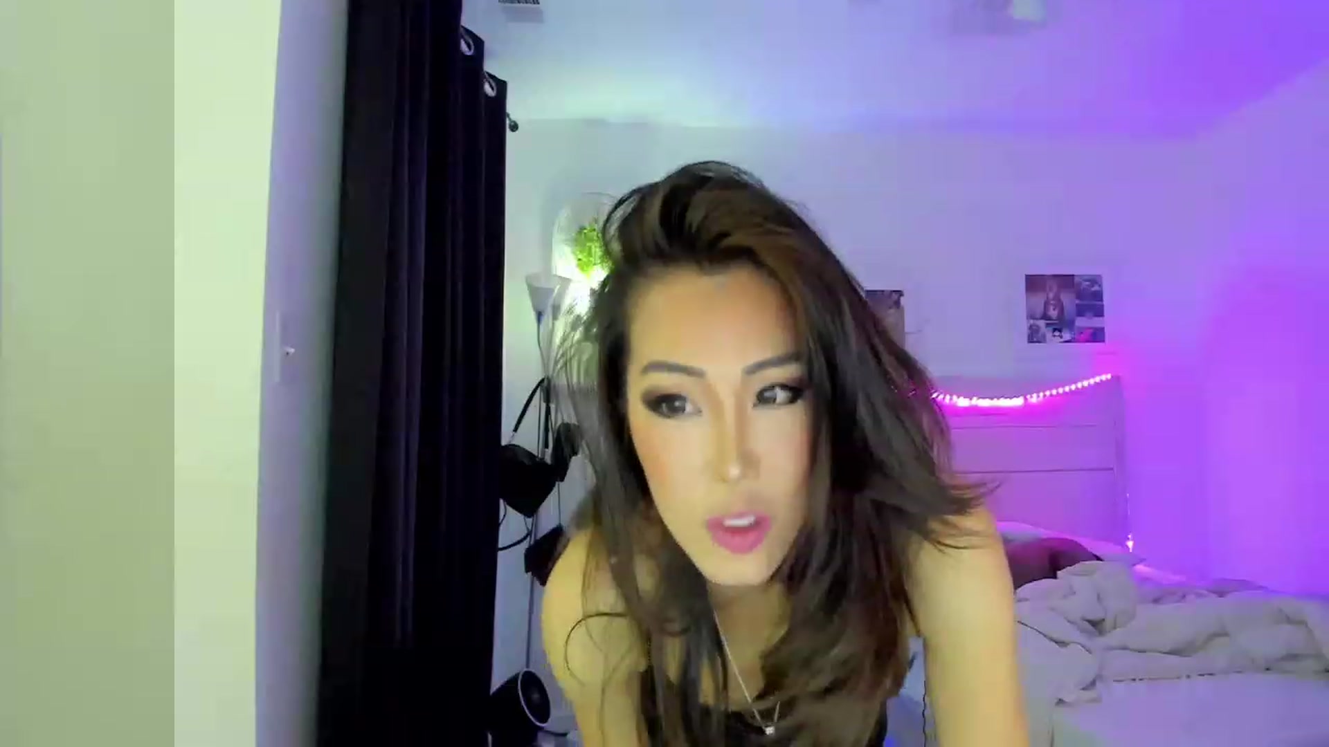 Gallery image thumbnail from Bunni_'s myfreecams stream on, 04/23/2023, 07:31 image 20 of 20