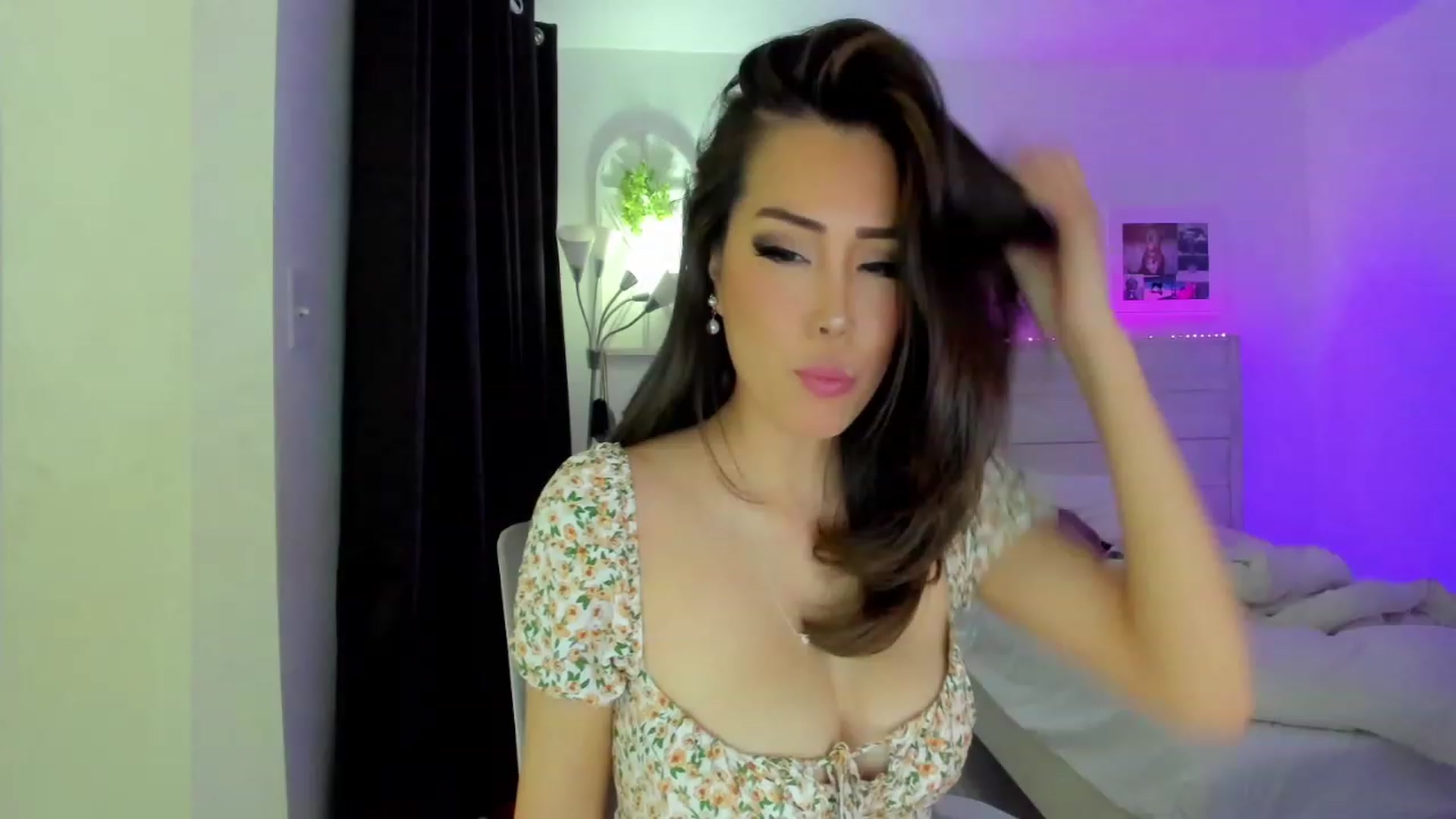 Gallery image thumbnail from Bunni_'s myfreecams stream on, 05/03/2023, 05:59 image 19 of 20