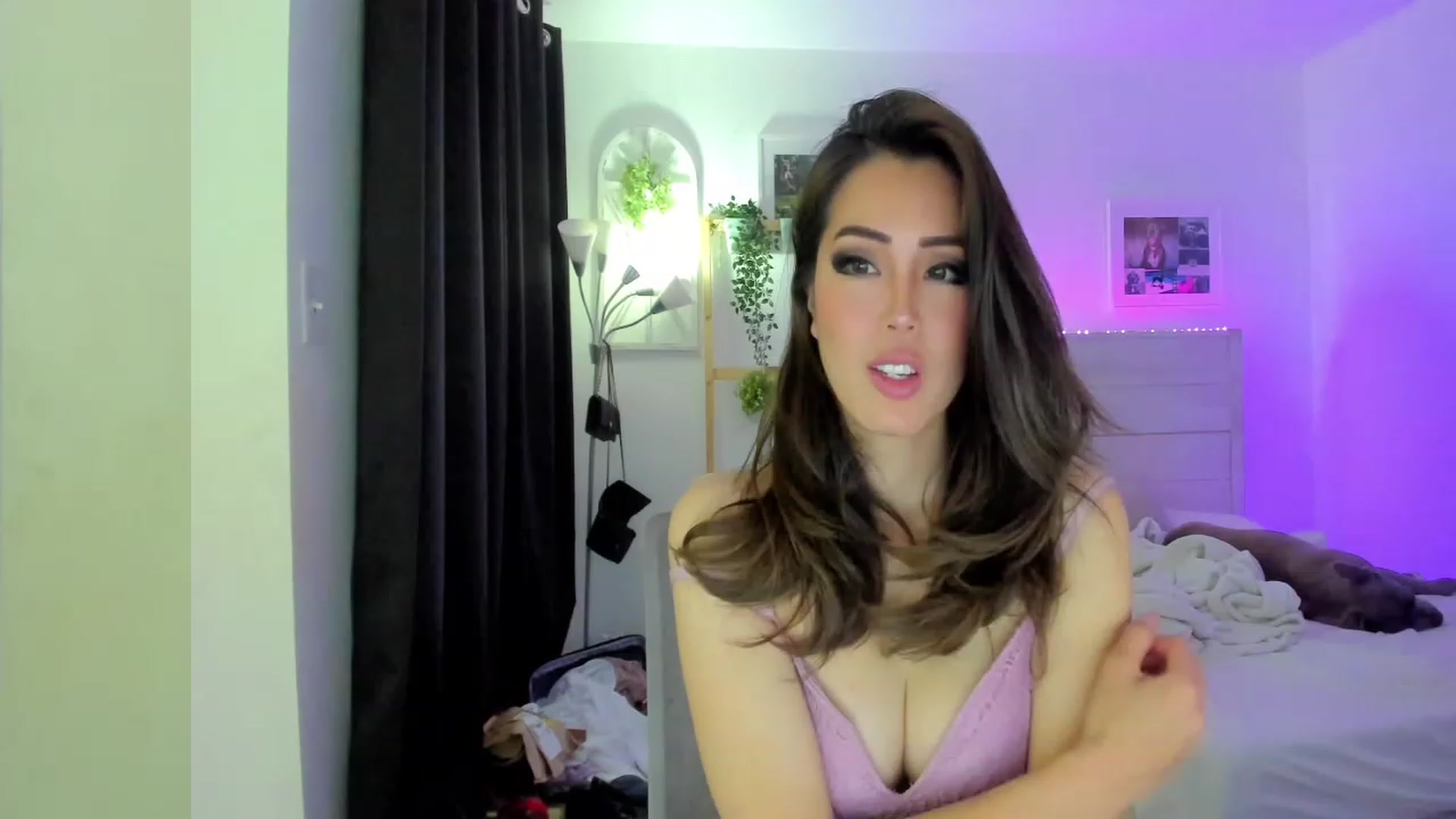 Gallery image thumbnail from Bunni_'s myfreecams stream on, 05/07/2023, 06:06 image 12 of 20
