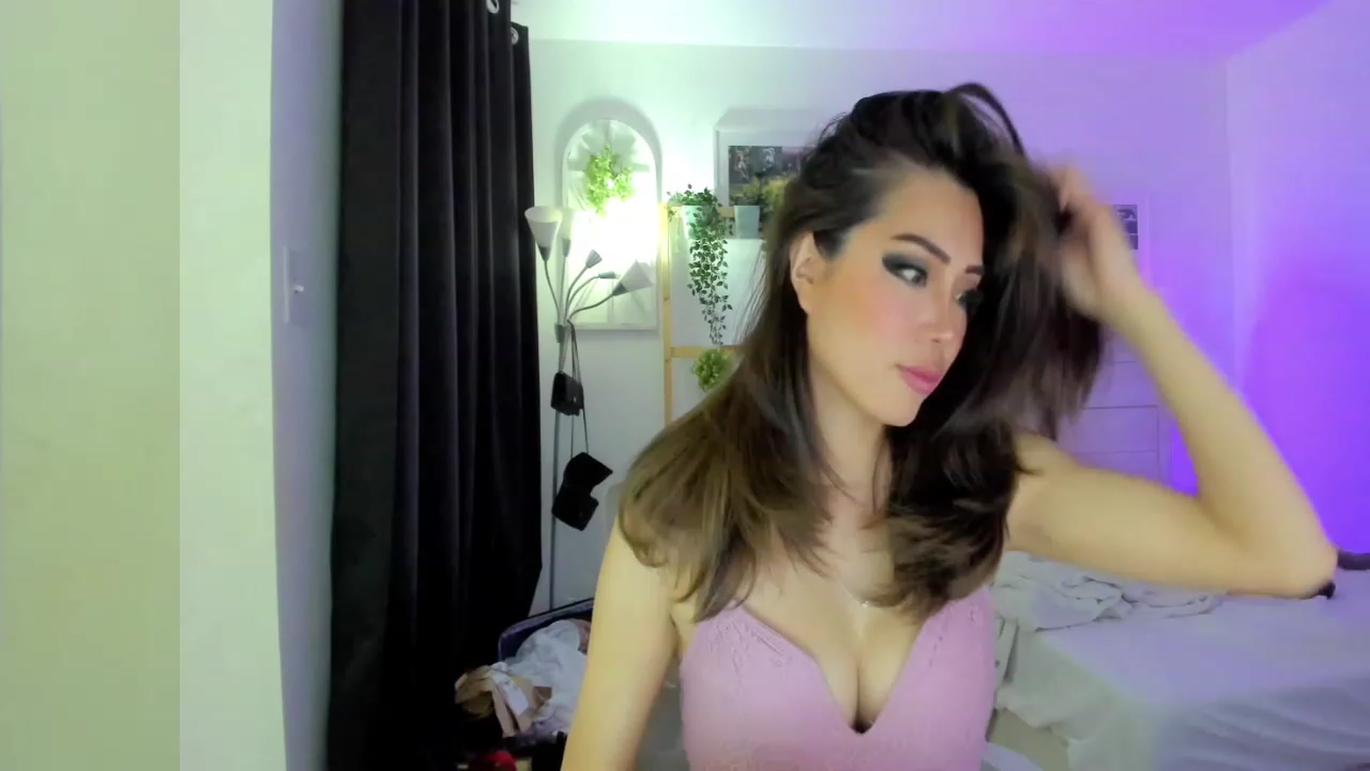 Gallery image thumbnail from Bunni_'s myfreecams stream on, 05/07/2023, 06:06 image 2 of 20