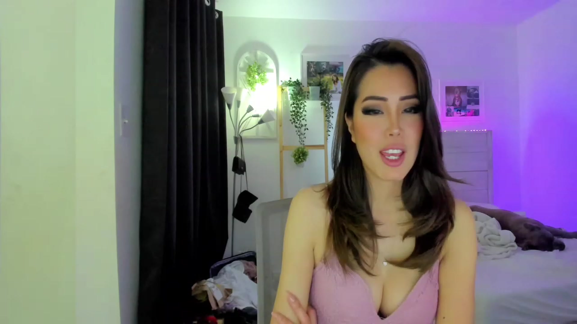 Gallery image thumbnail from Bunni_'s myfreecams stream on, 05/07/2023, 06:06 image 6 of 20