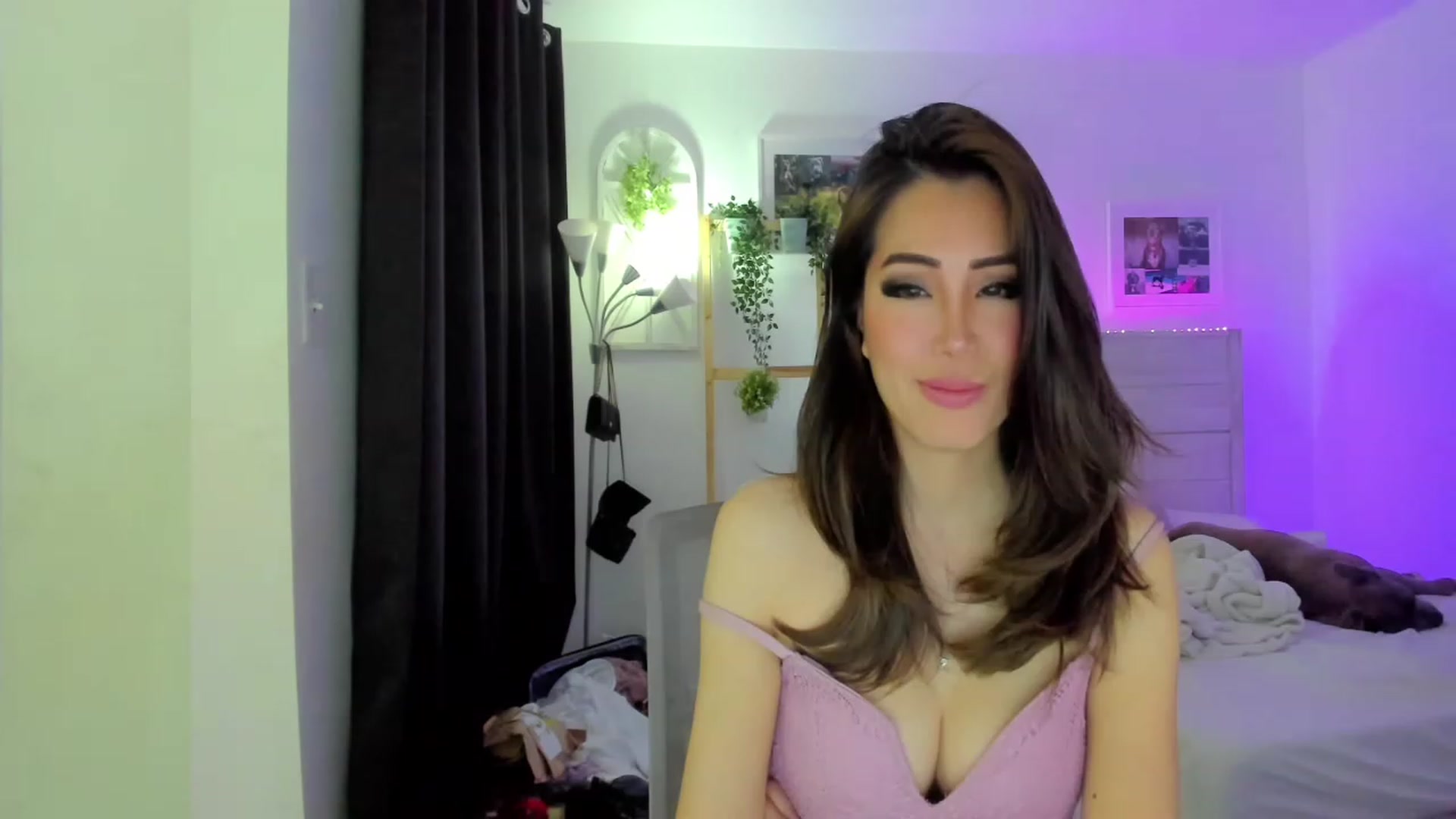 Gallery image thumbnail from Bunni_'s myfreecams stream on, 05/07/2023, 06:06 image 13 of 20