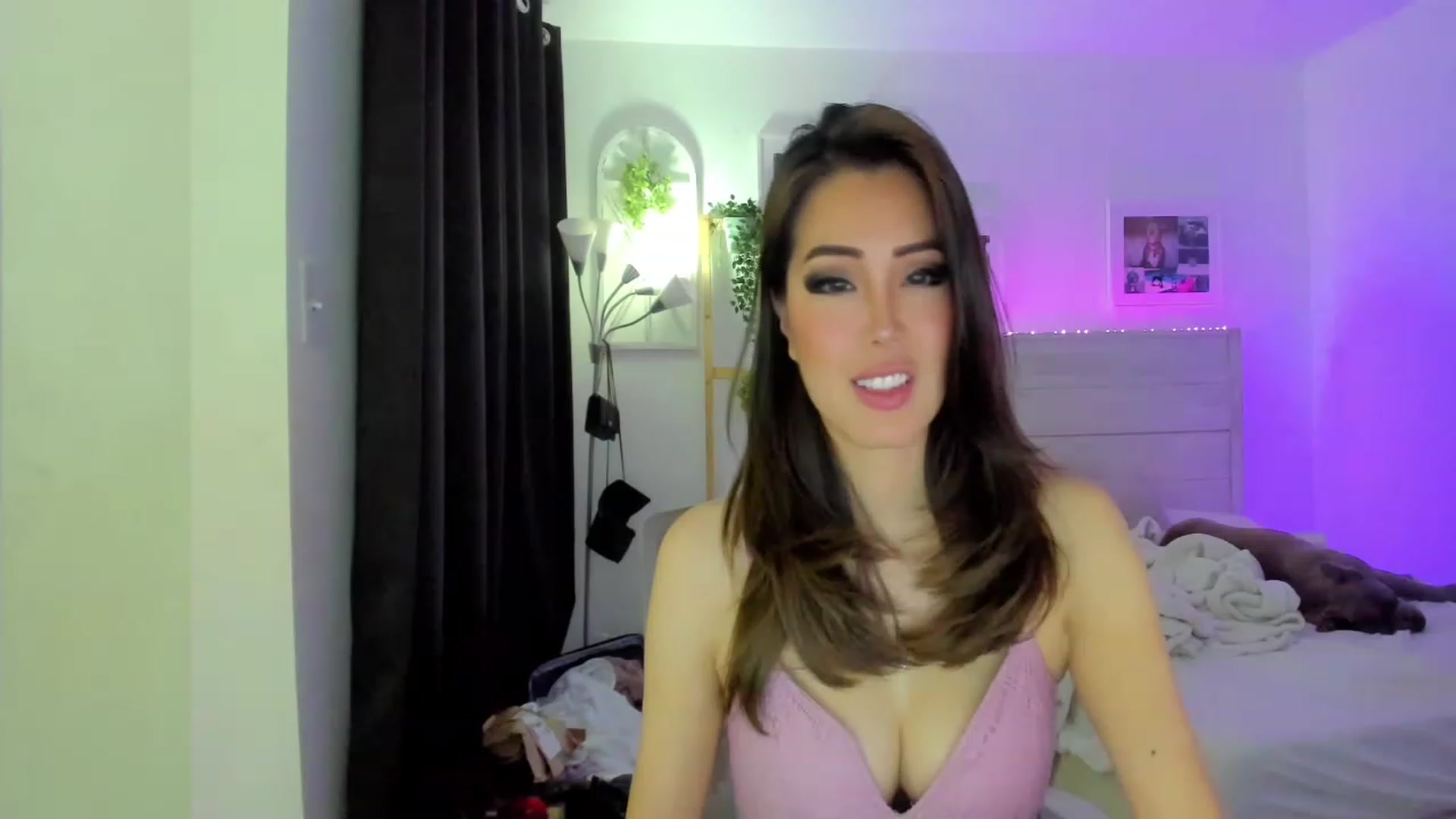 Gallery image thumbnail from Bunni_'s myfreecams stream on, 05/07/2023, 06:06 image 9 of 20