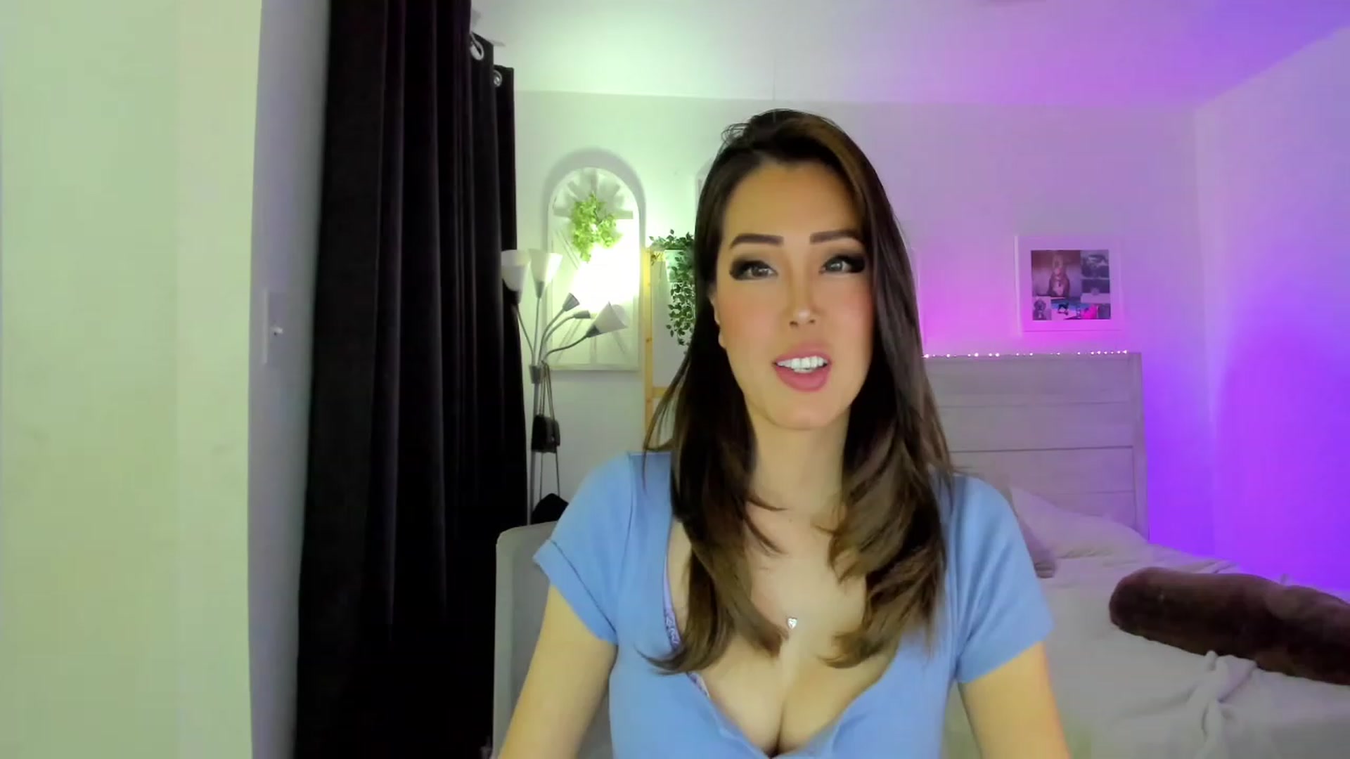 Gallery image thumbnail from Bunni_'s myfreecams stream on, 05/09/2023, 06:14 image 4 of 20