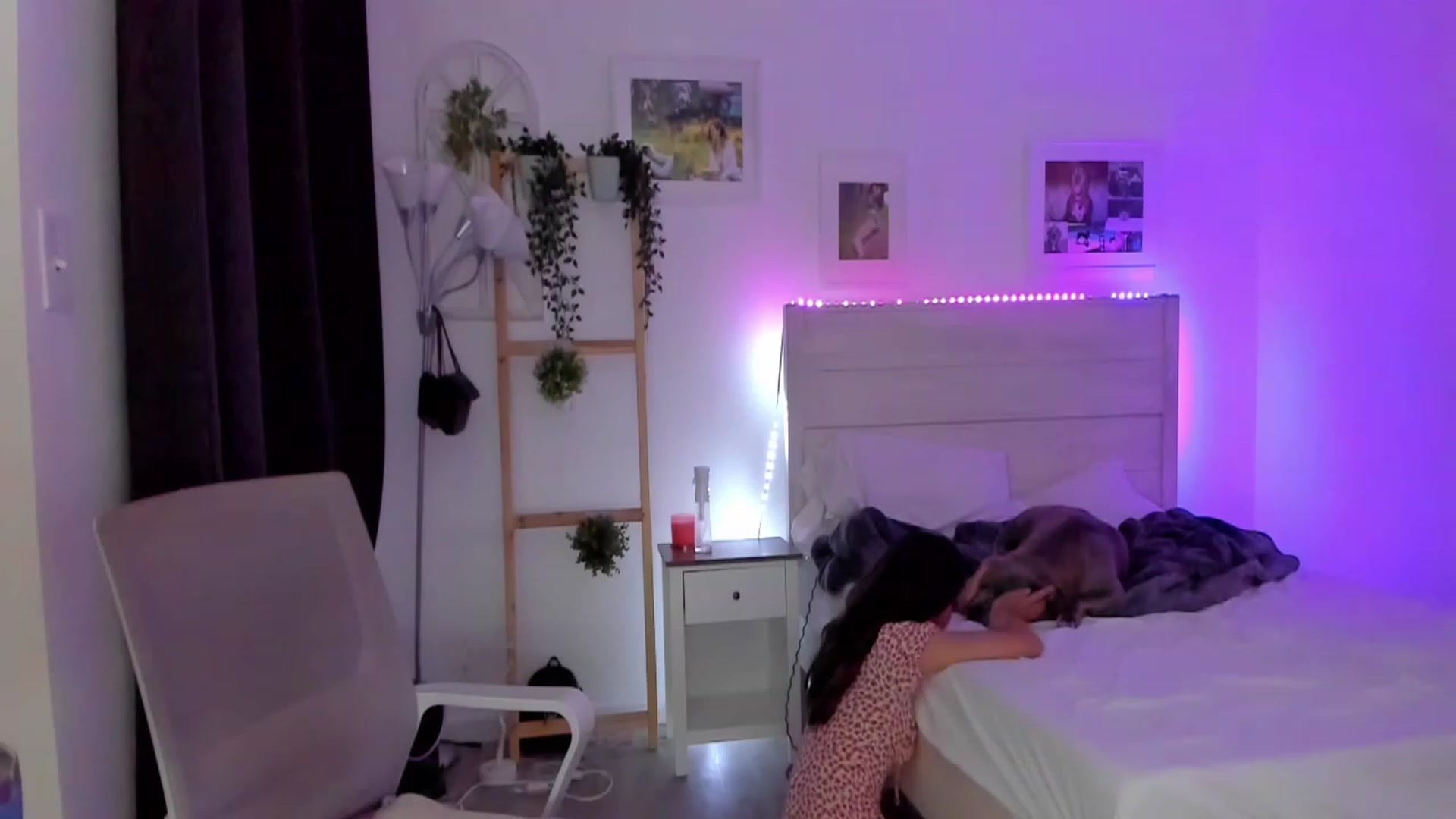 Gallery image thumbnail from Bunni_'s myfreecams stream on, 05/25/2023, 06:25 image 16 of 20