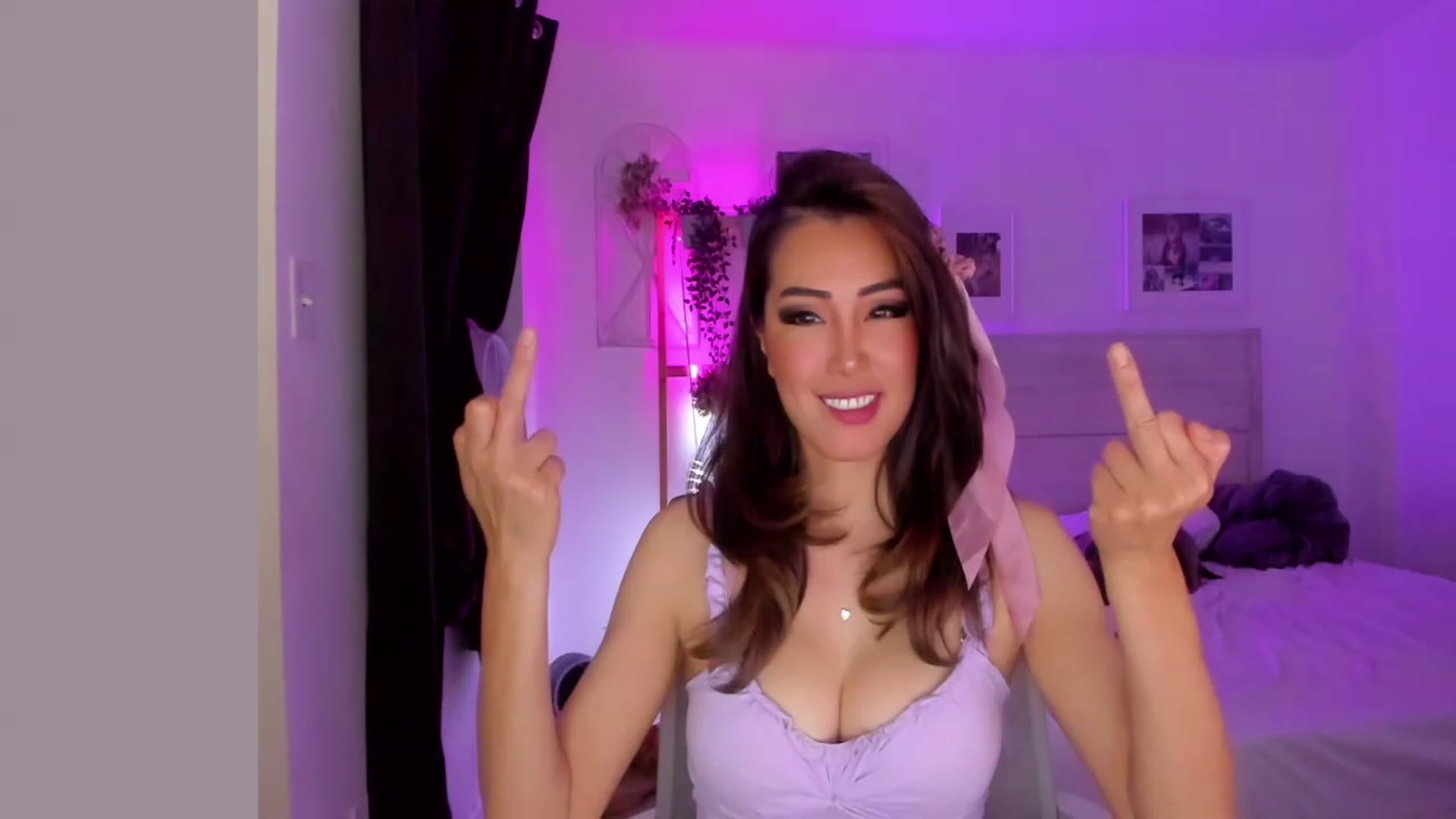 Gallery image thumbnail from Bunni_'s myfreecams stream on, 06/03/2023, 06:39 image 13 of 20
