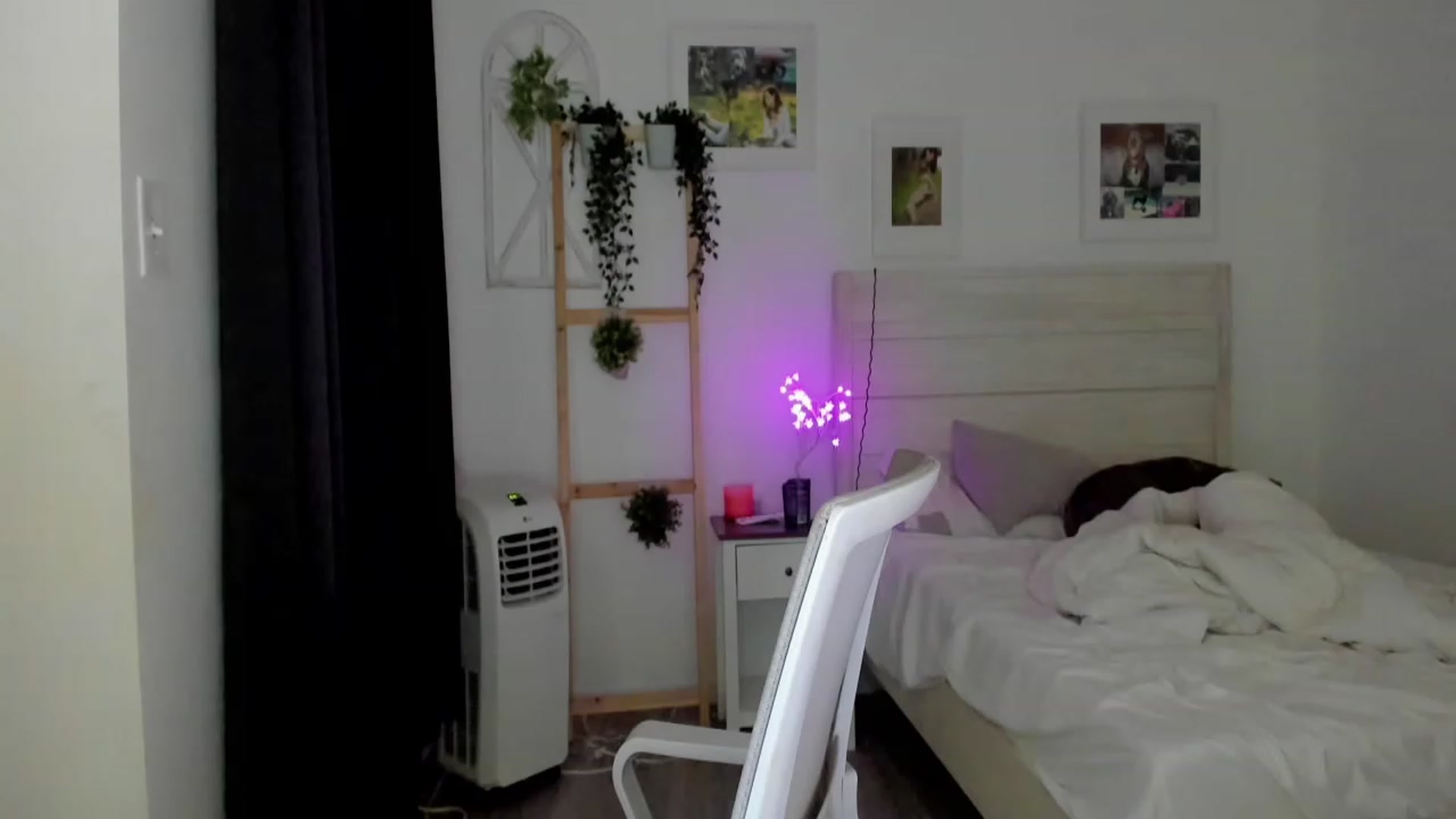 Gallery image thumbnail from Bunni_'s myfreecams stream on, 06/06/2023, 06:41 image 9 of 20
