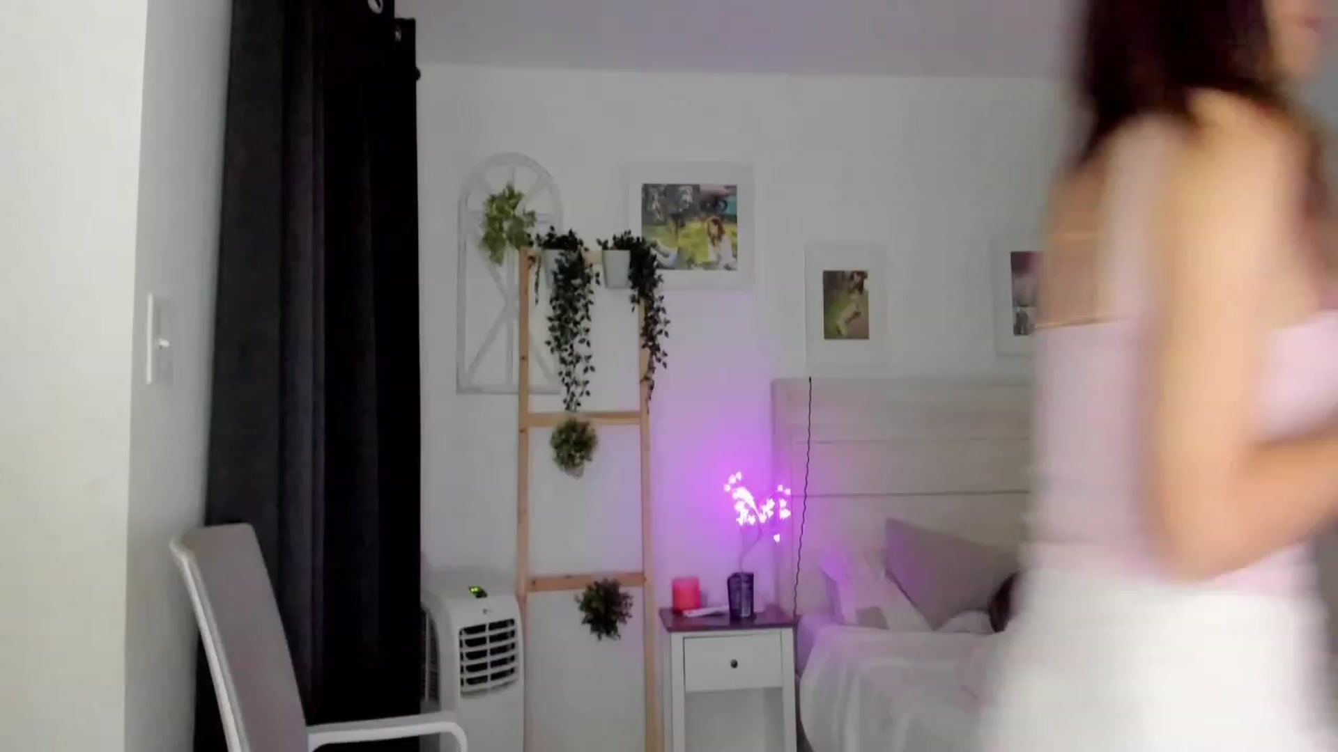 Gallery image thumbnail from Bunni_'s myfreecams stream on, 06/06/2023, 06:41 image 18 of 20