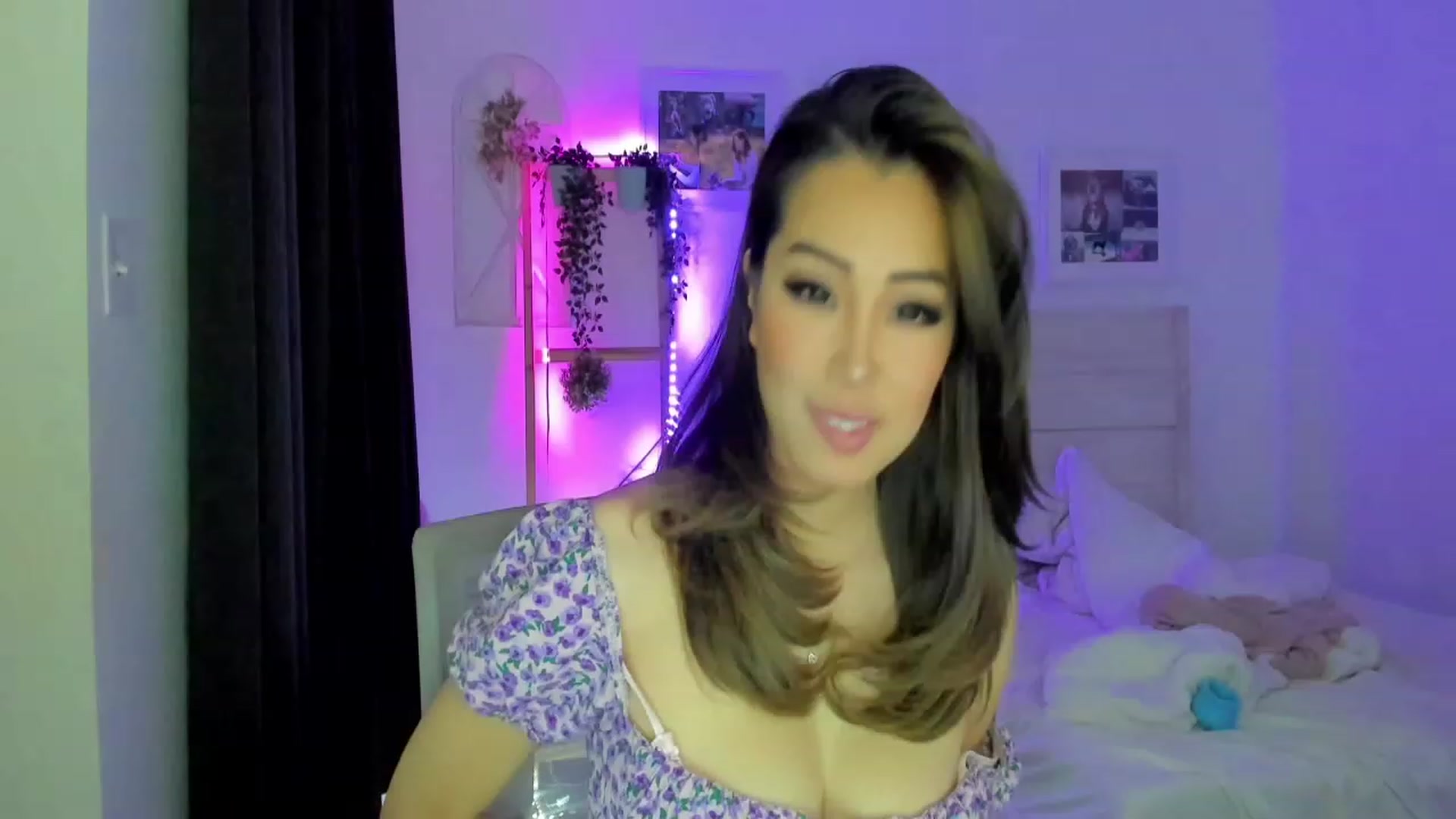 Gallery image thumbnail from Bunni_'s myfreecams stream on, 06/08/2023, 06:12 image 11 of 20