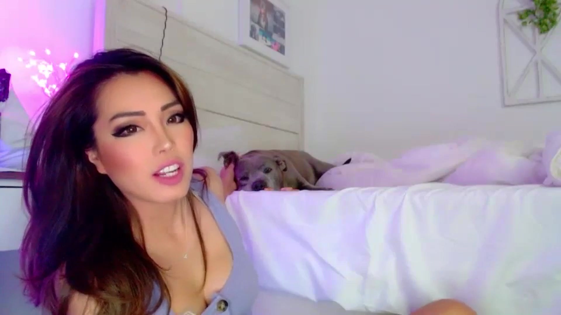 Gallery image thumbnail from Bunni_'s myfreecams stream on, 06/18/2023, 07:08 image 14 of 20