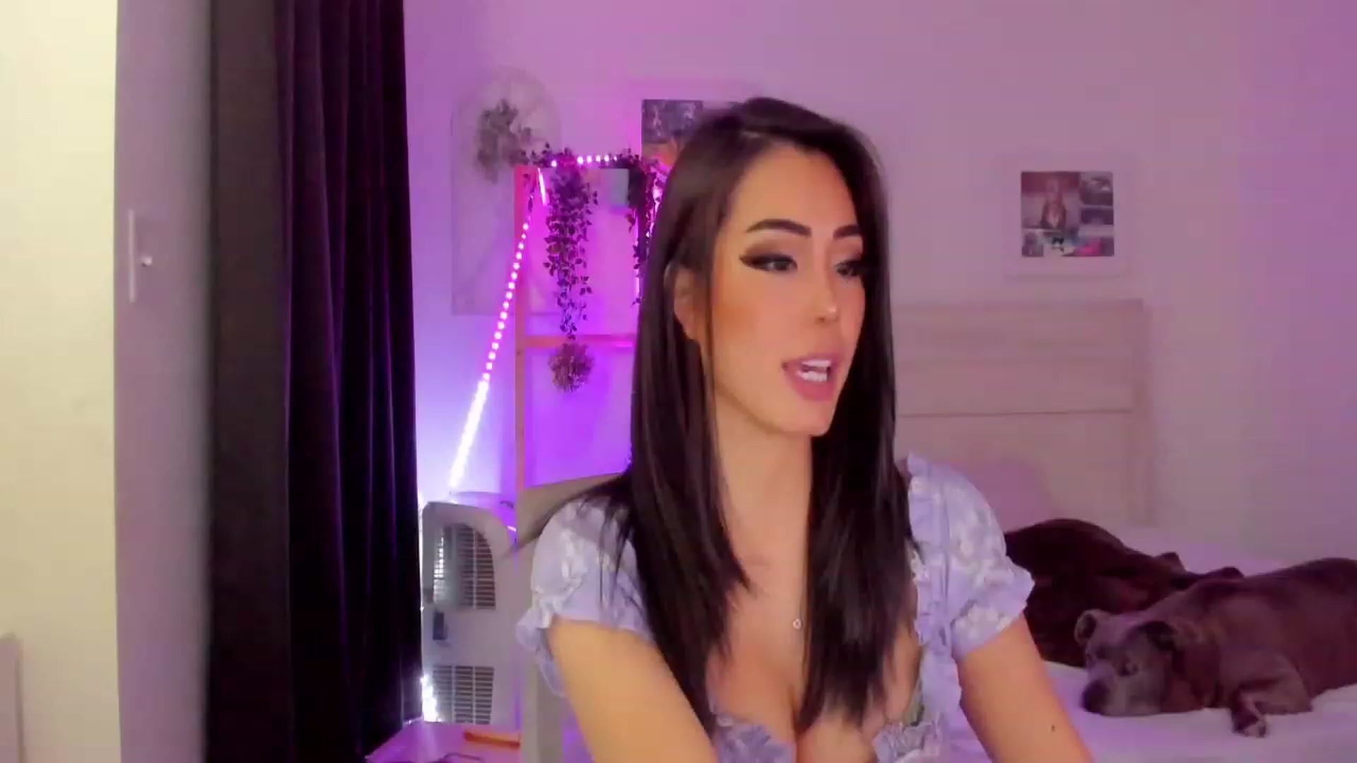 Gallery image thumbnail from Bunni_'s myfreecams stream on, 06/23/2023, 06:36 image 1 of 20