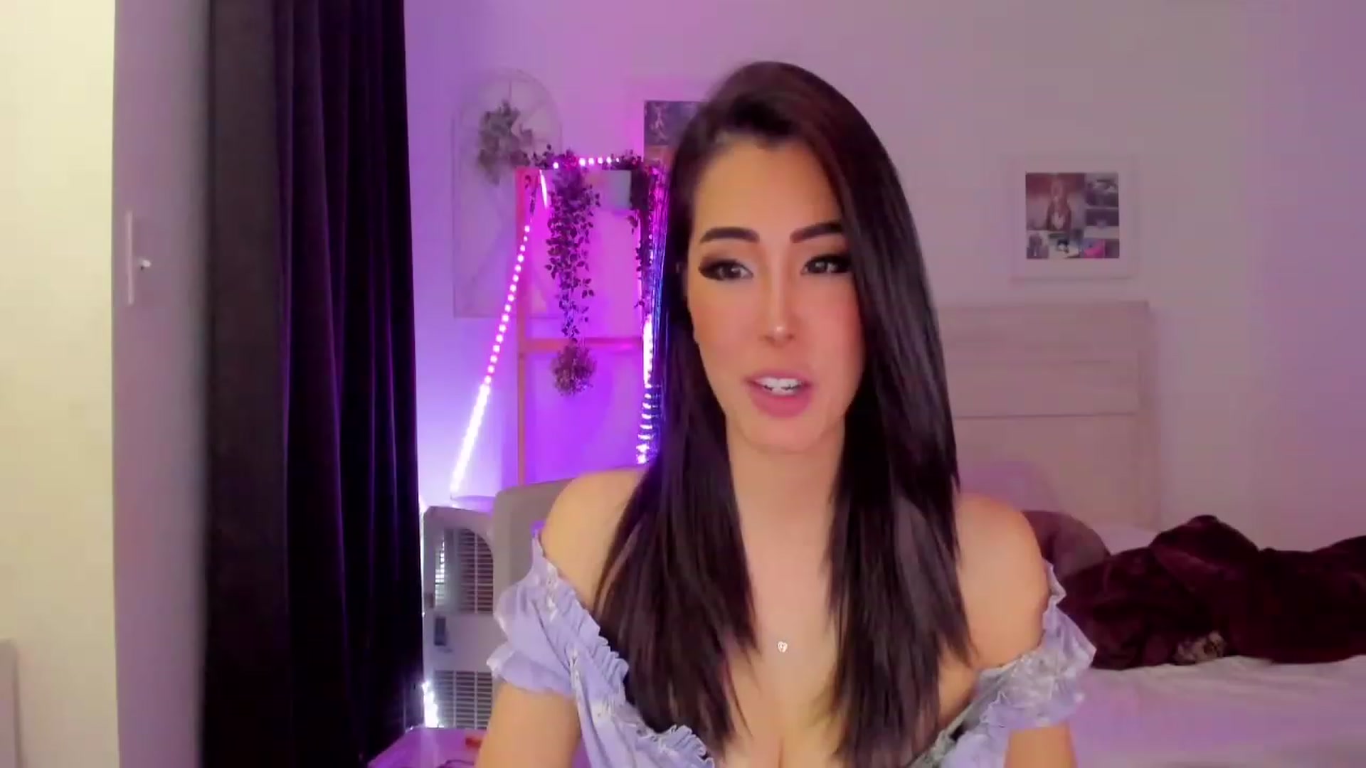 Gallery image thumbnail from Bunni_'s myfreecams stream on, 06/23/2023, 06:36 image 15 of 20