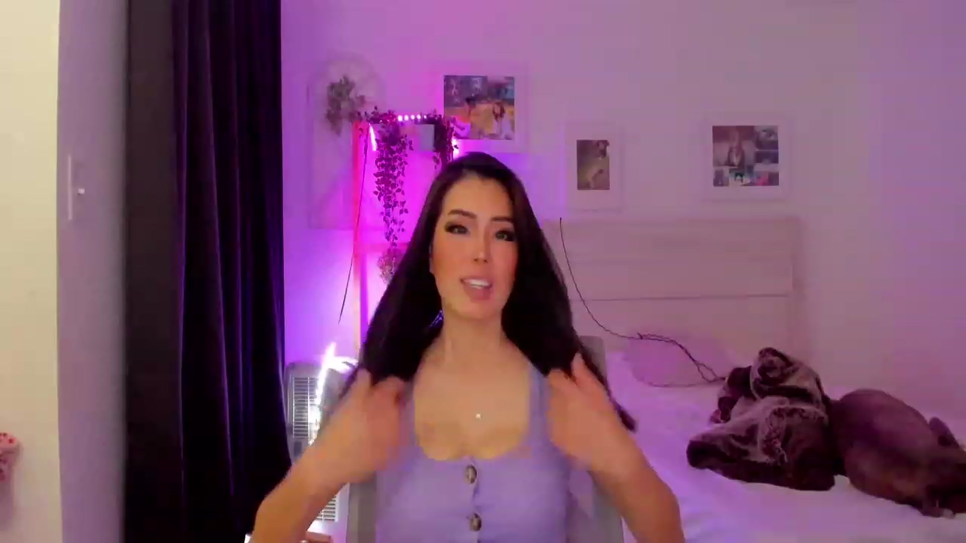 Gallery image thumbnail from Bunni_'s myfreecams stream on, 06/24/2023, 05:35 image 10 of 20