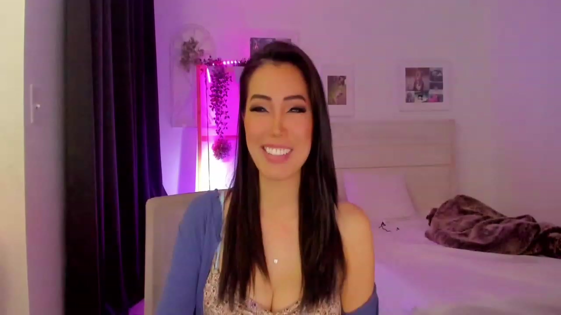 Gallery image thumbnail from Bunni_'s myfreecams stream on, 06/26/2023, 06:24 image 1 of 20