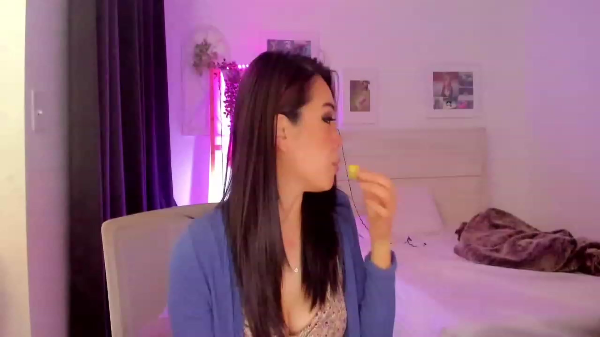 Gallery image thumbnail from Bunni_'s myfreecams stream on, 06/26/2023, 06:24 image 4 of 20
