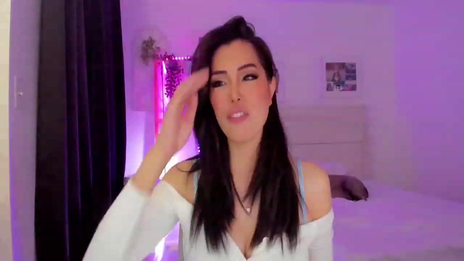 Gallery image thumbnail from Bunni_'s myfreecams stream on, 06/28/2023, 06:30 image 8 of 20