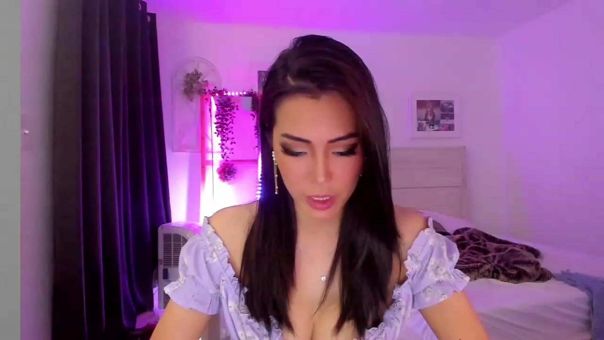 Gallery image thumbnail from Bunni_'s myfreecams stream on, 06/29/2023, 06:36 image 11 of 20