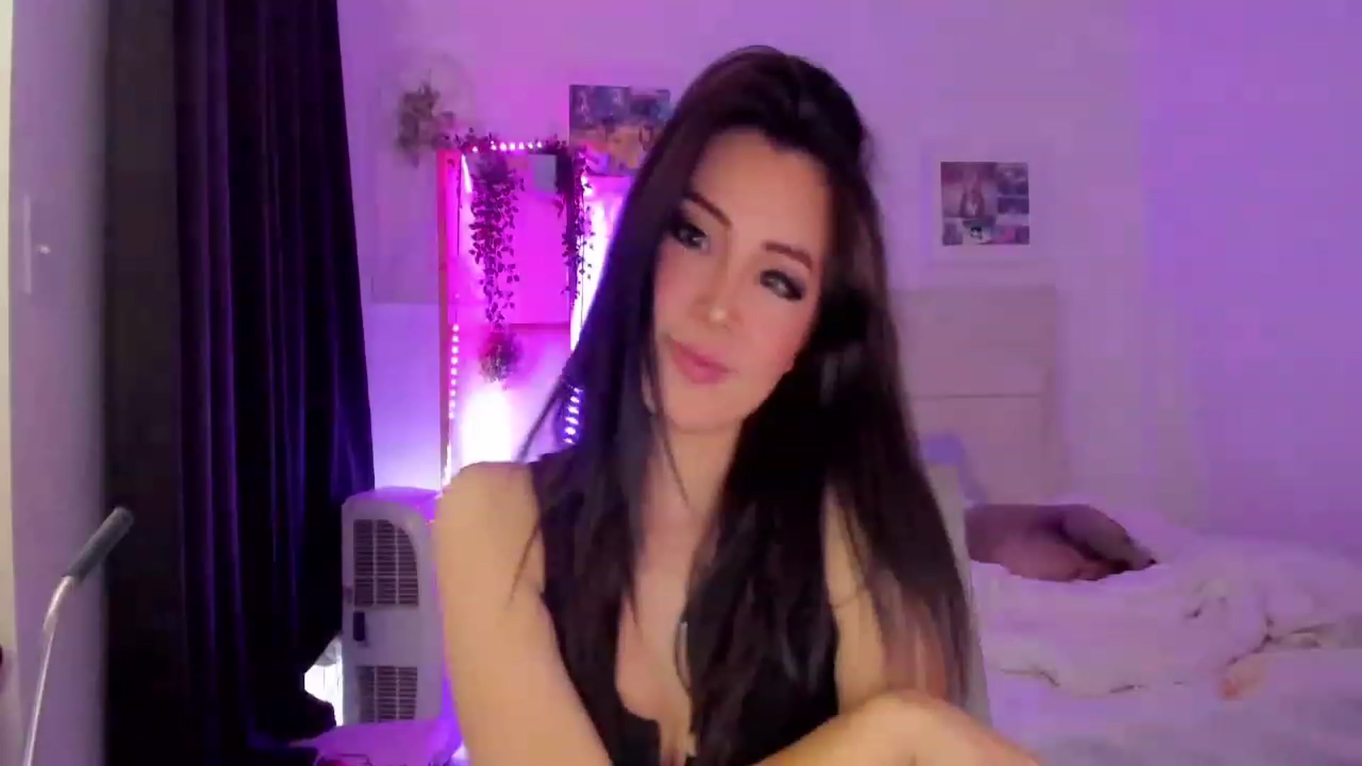 Gallery image thumbnail from Bunni_'s myfreecams stream on, 07/01/2023, 07:41 image 7 of 20