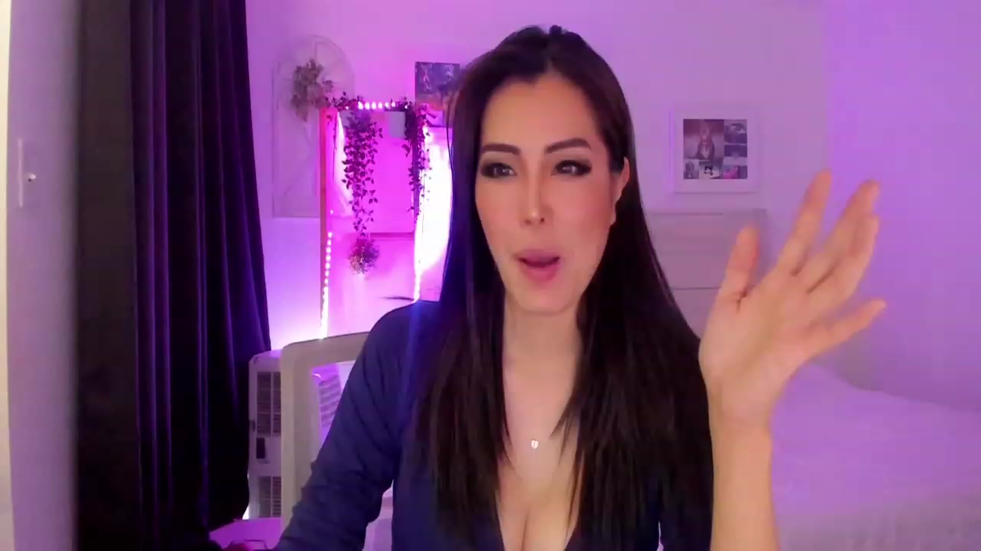 Gallery image thumbnail from Bunni_'s myfreecams stream on, 07/03/2023, 07:04 image 15 of 20