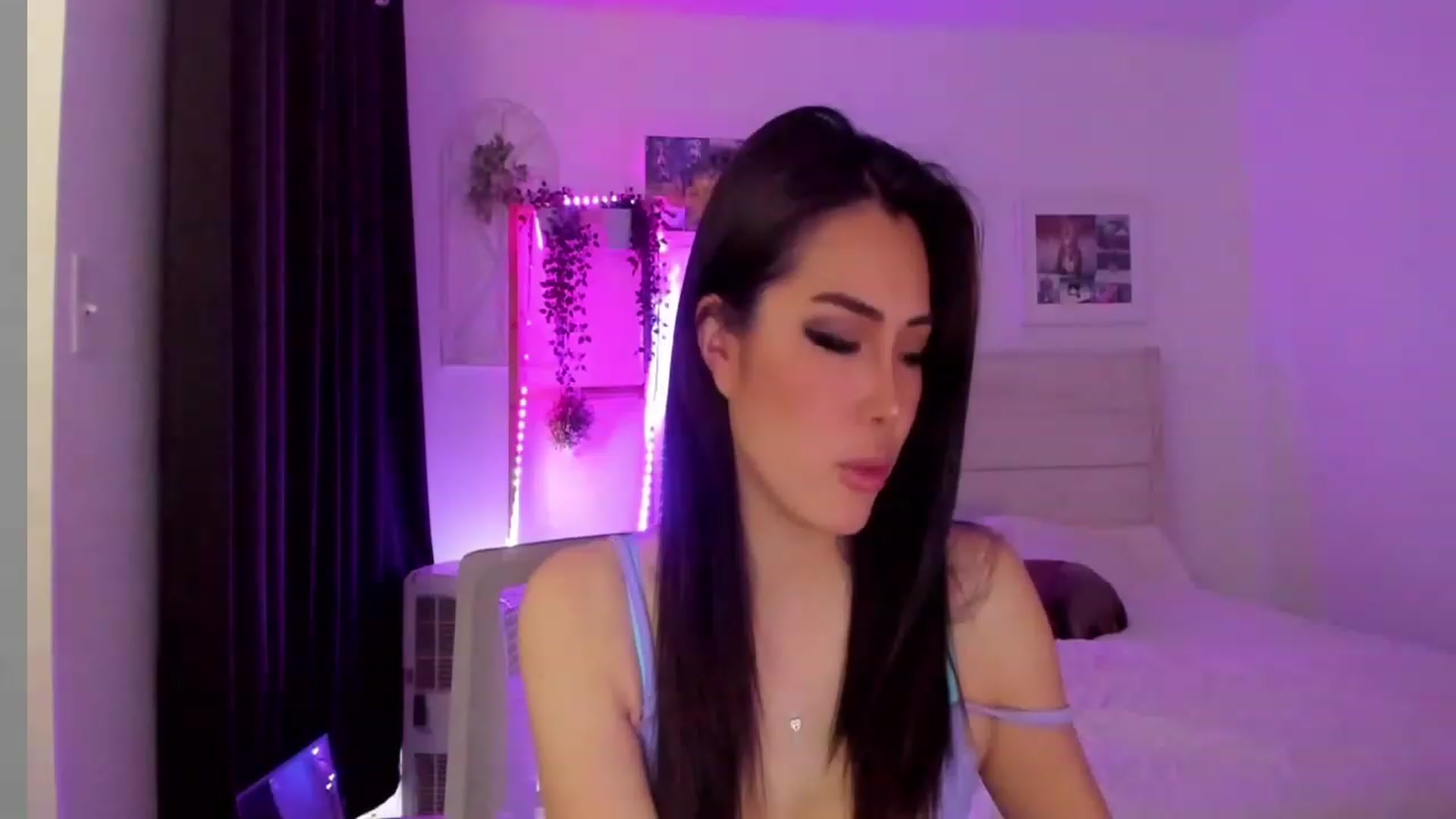 Gallery image thumbnail from Bunni_'s myfreecams stream on, 07/04/2023, 06:22 image 6 of 20