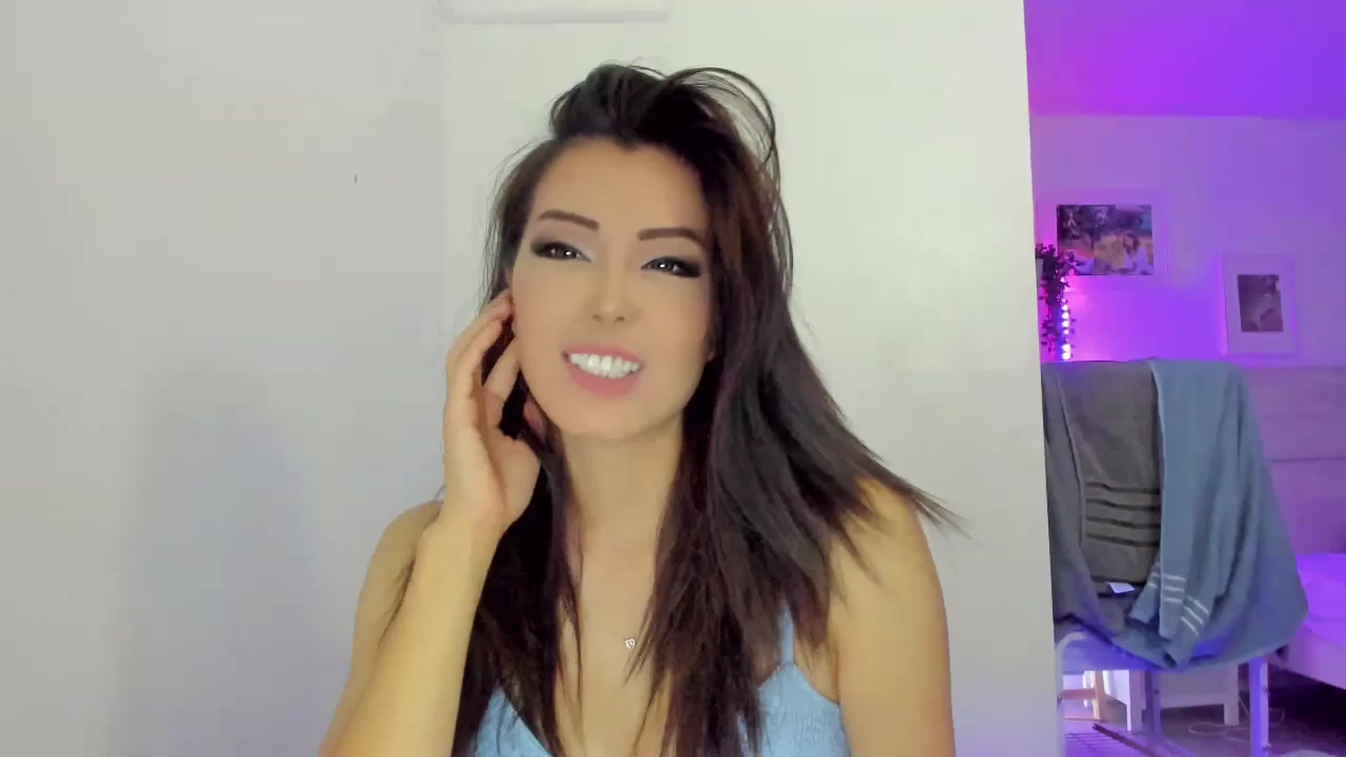 Gallery image thumbnail from Bunni_'s myfreecams stream on, 07/17/2023, 07:05 image 18 of 20
