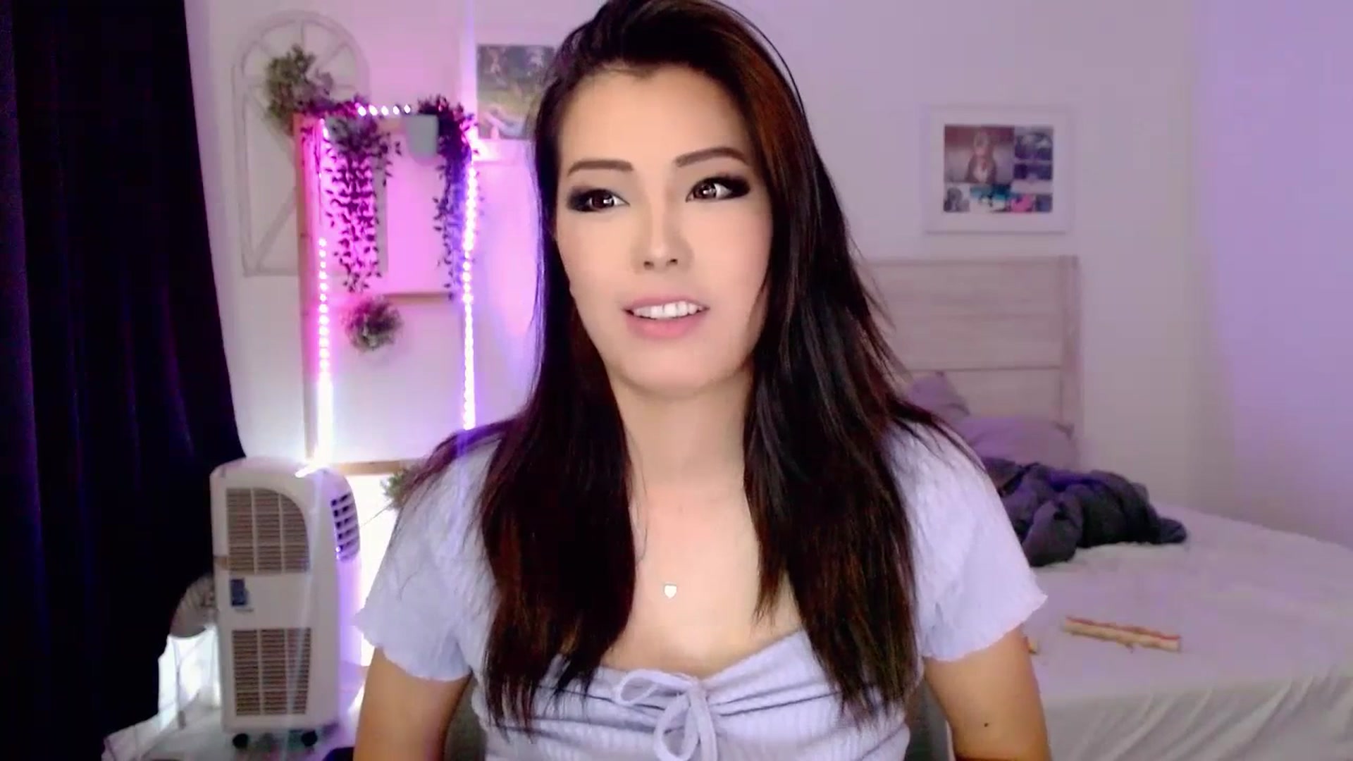 Gallery image thumbnail from Bunni_'s myfreecams stream on, 07/18/2023, 06:13 image 7 of 20