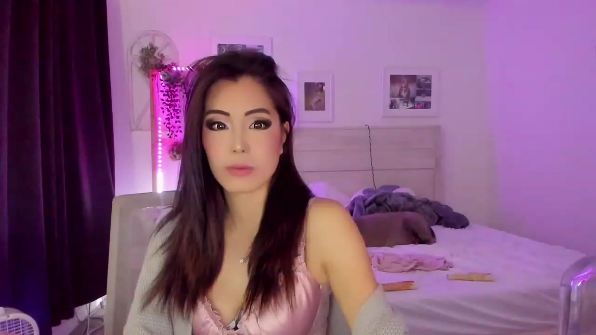 Gallery image thumbnail from Bunni_'s myfreecams stream on, 07/19/2023, 06:06 image 3 of 20