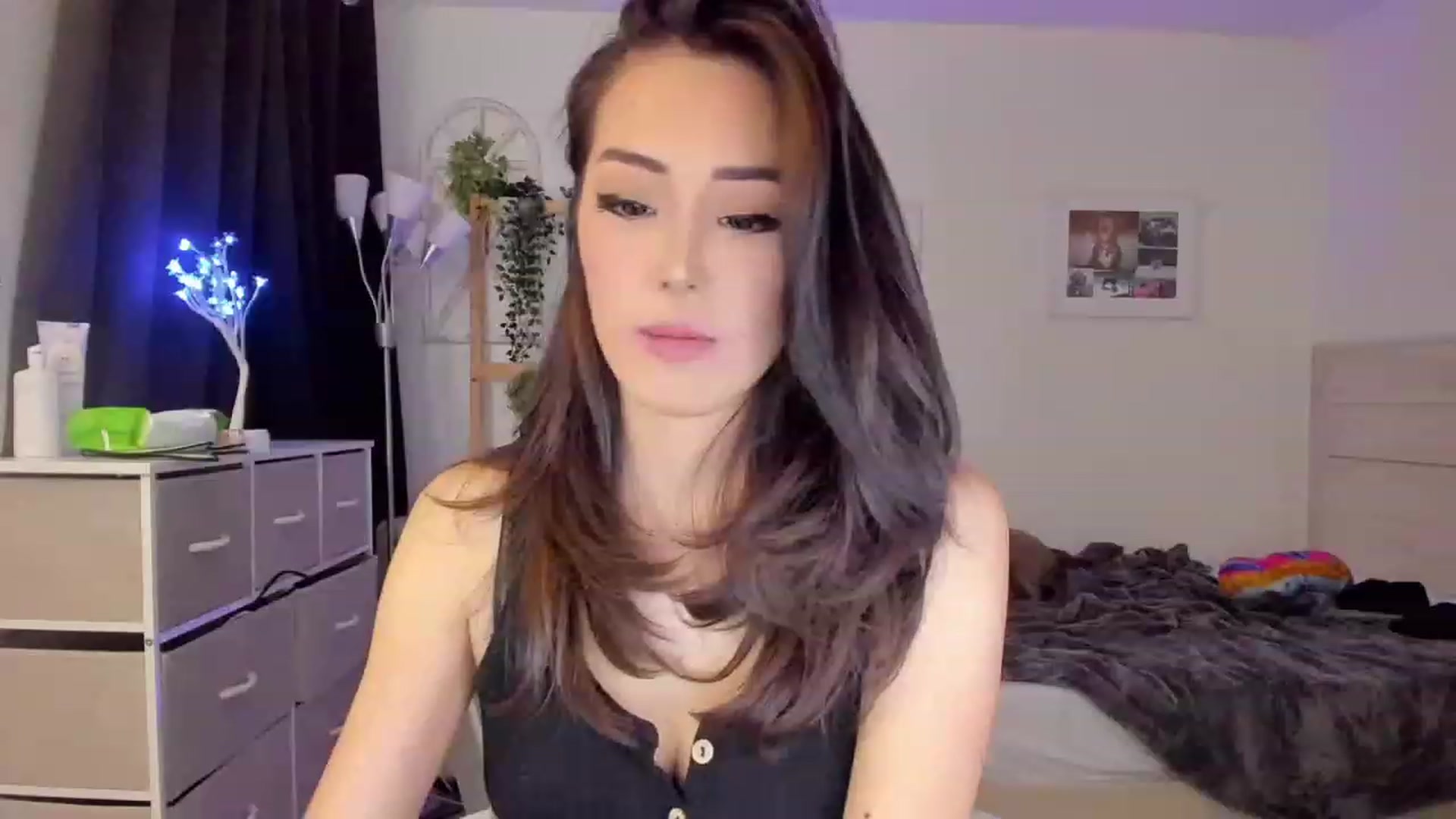 Gallery image thumbnail from Bunni_'s myfreecams stream on, 07/28/2023, 06:21 image 6 of 20