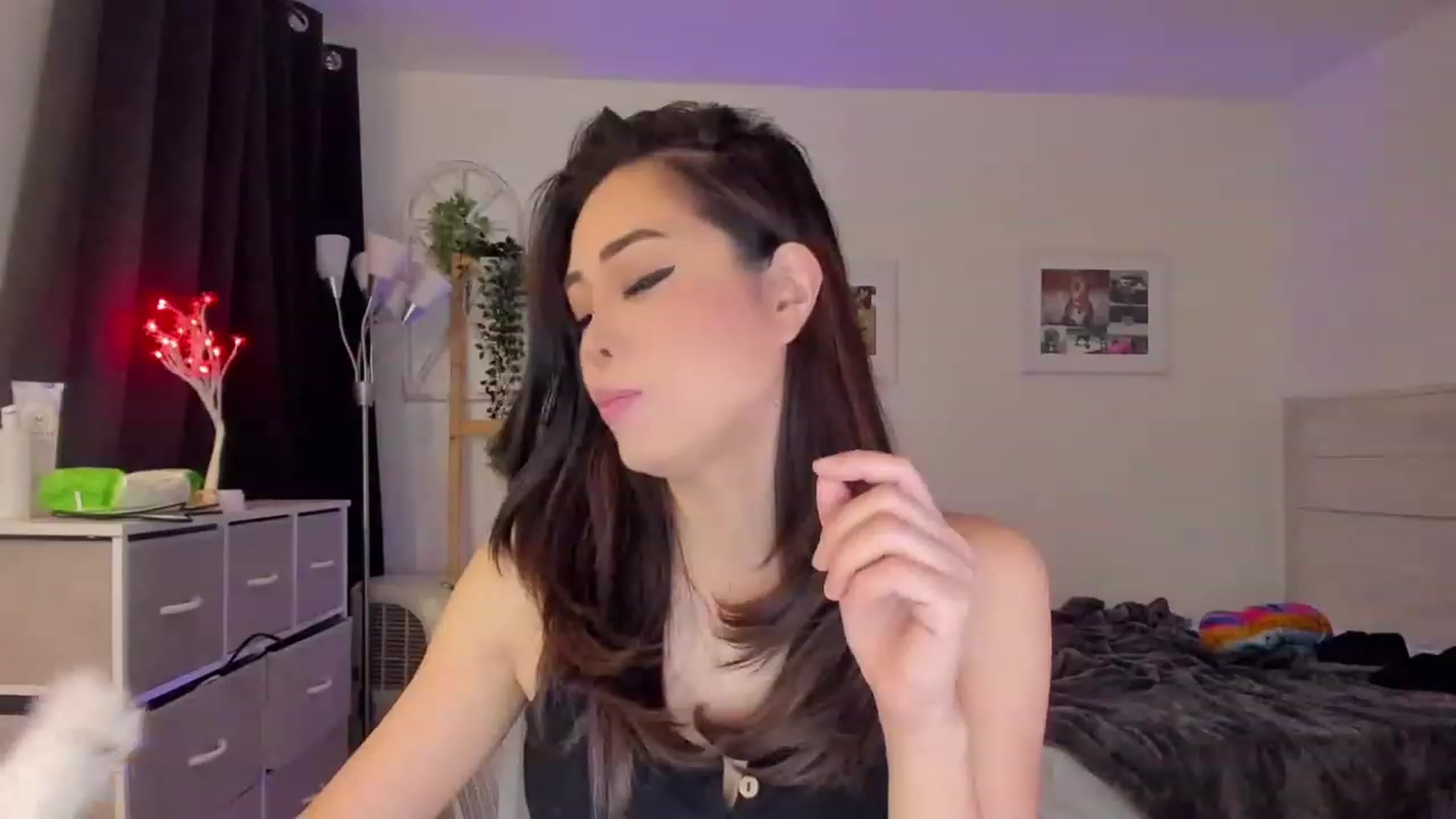 Gallery image thumbnail from Bunni_'s myfreecams stream on, 07/28/2023, 06:21 image 11 of 20