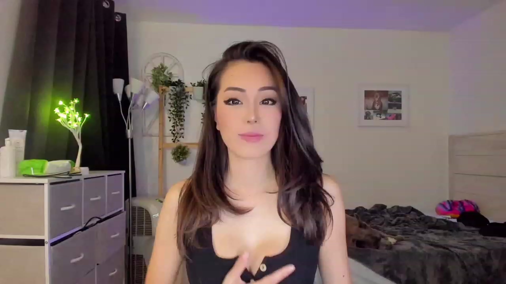 Gallery image thumbnail from Bunni_'s myfreecams stream on, 07/28/2023, 06:21 image 3 of 20