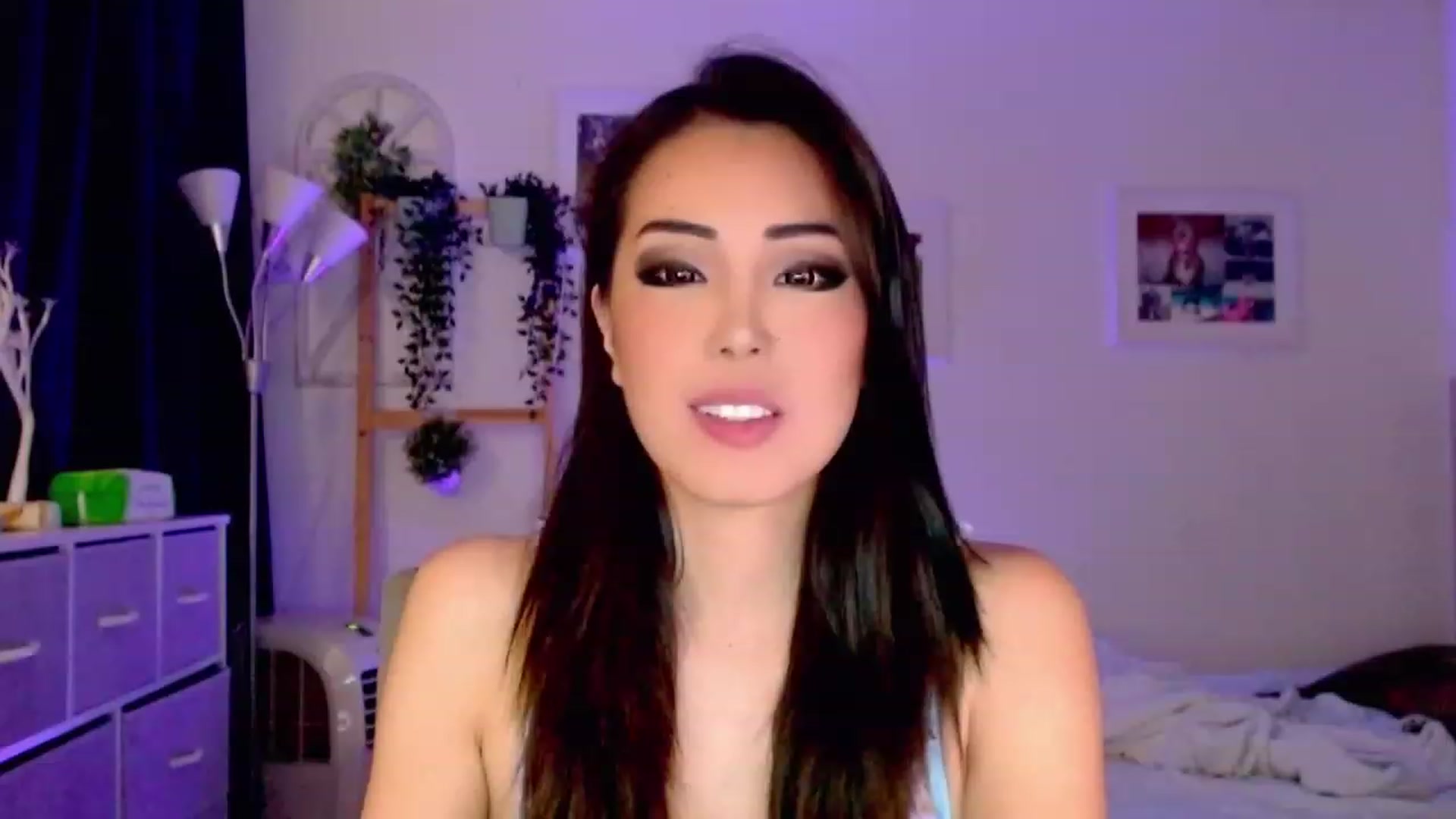 Gallery image thumbnail from Bunni_'s myfreecams stream on, 07/30/2023, 07:39 image 5 of 20
