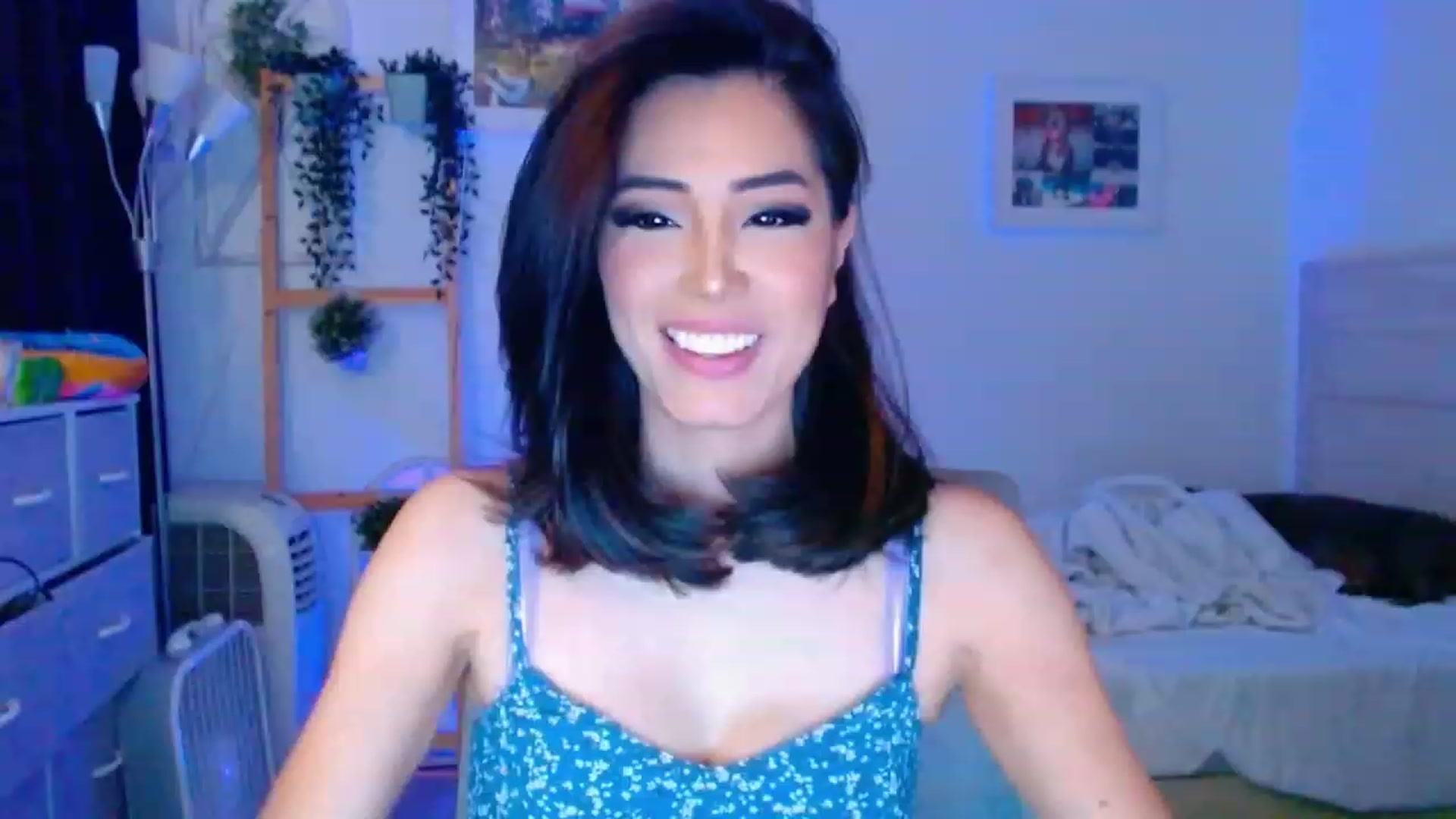 Gallery image thumbnail from Bunni_'s myfreecams stream on, 08/03/2023, 06:46 image 9 of 20