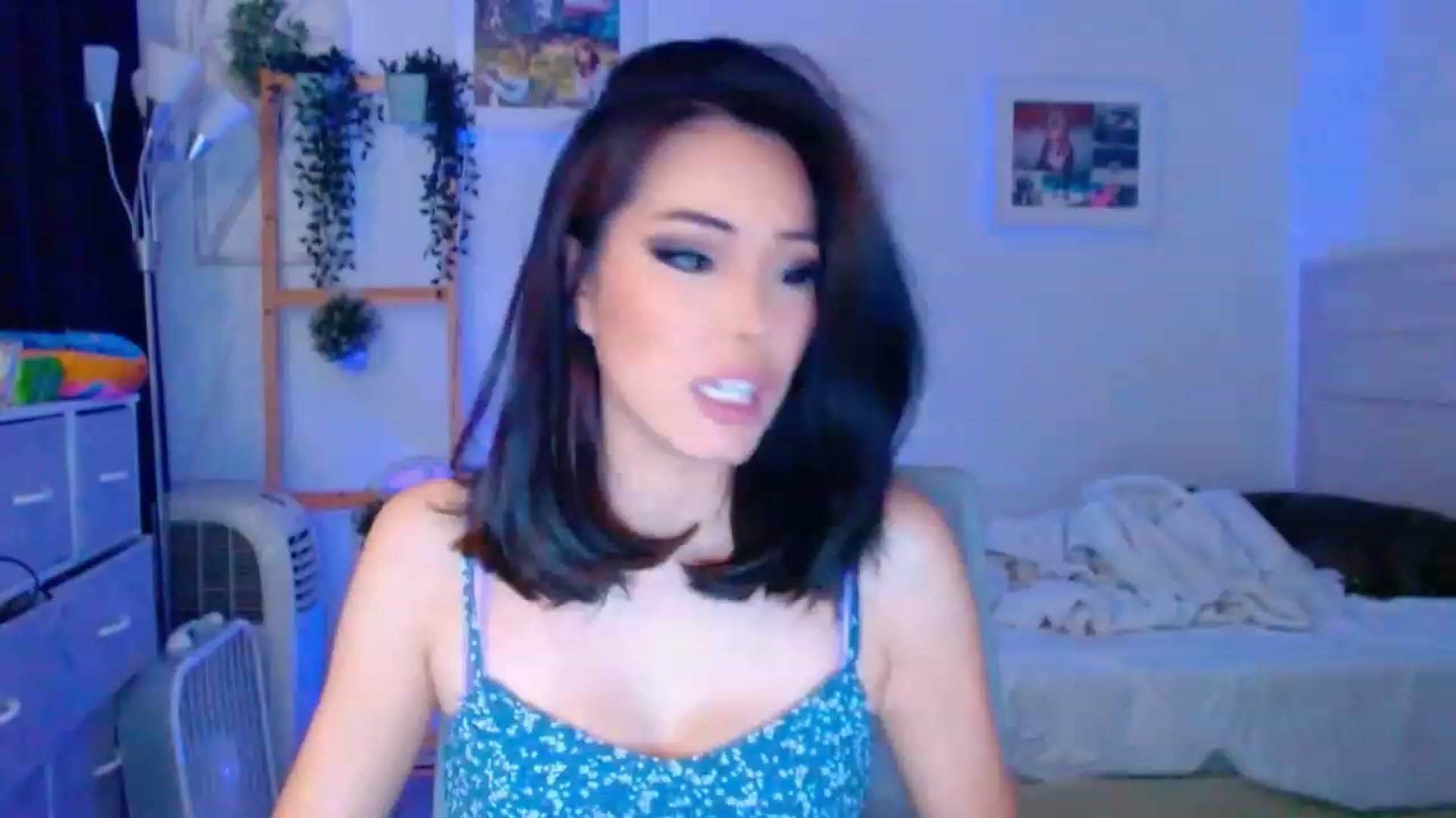 Gallery image thumbnail from Bunni_'s myfreecams stream on, 08/03/2023, 06:46 image 7 of 20