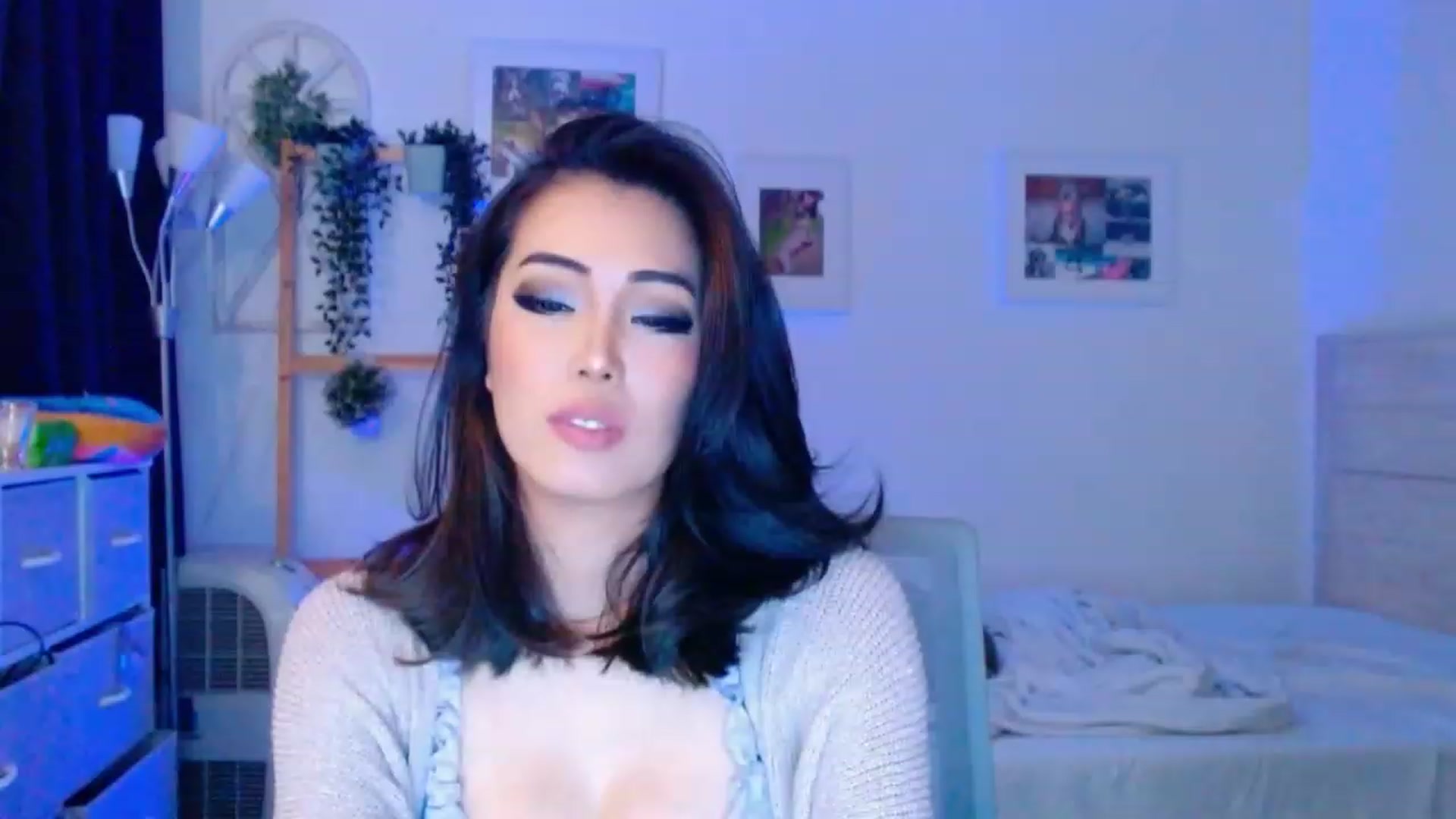 Gallery image thumbnail from Bunni_'s myfreecams stream on, 08/04/2023, 06:35 image 7 of 20