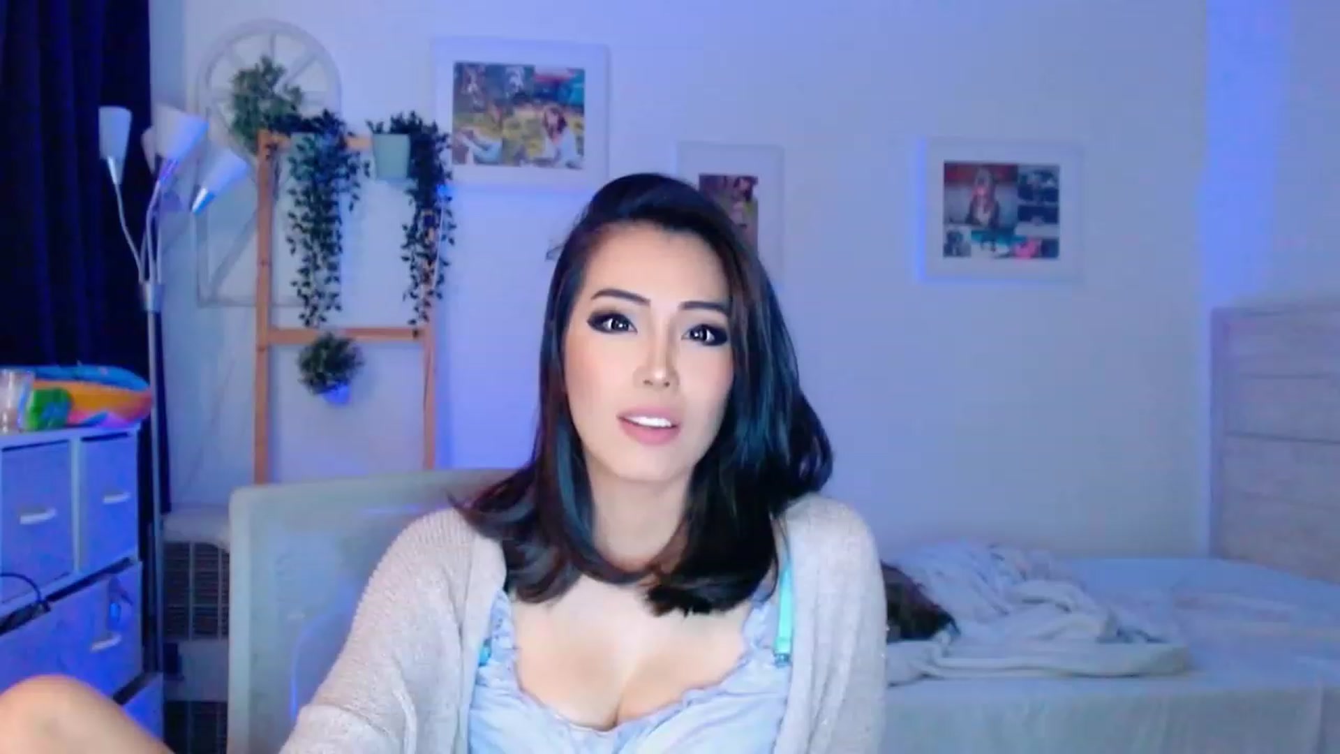 Gallery image thumbnail from Bunni_'s myfreecams stream on, 08/04/2023, 06:35 image 8 of 20